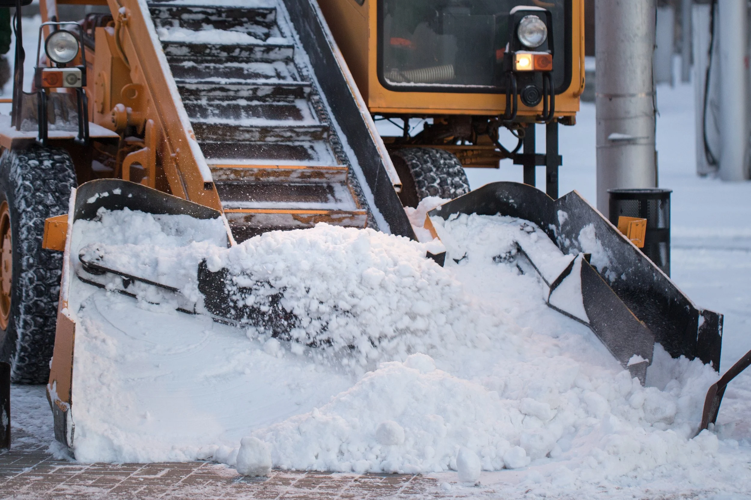 Emergency Snow Plowing Response Times: Winnipeg Real Talk