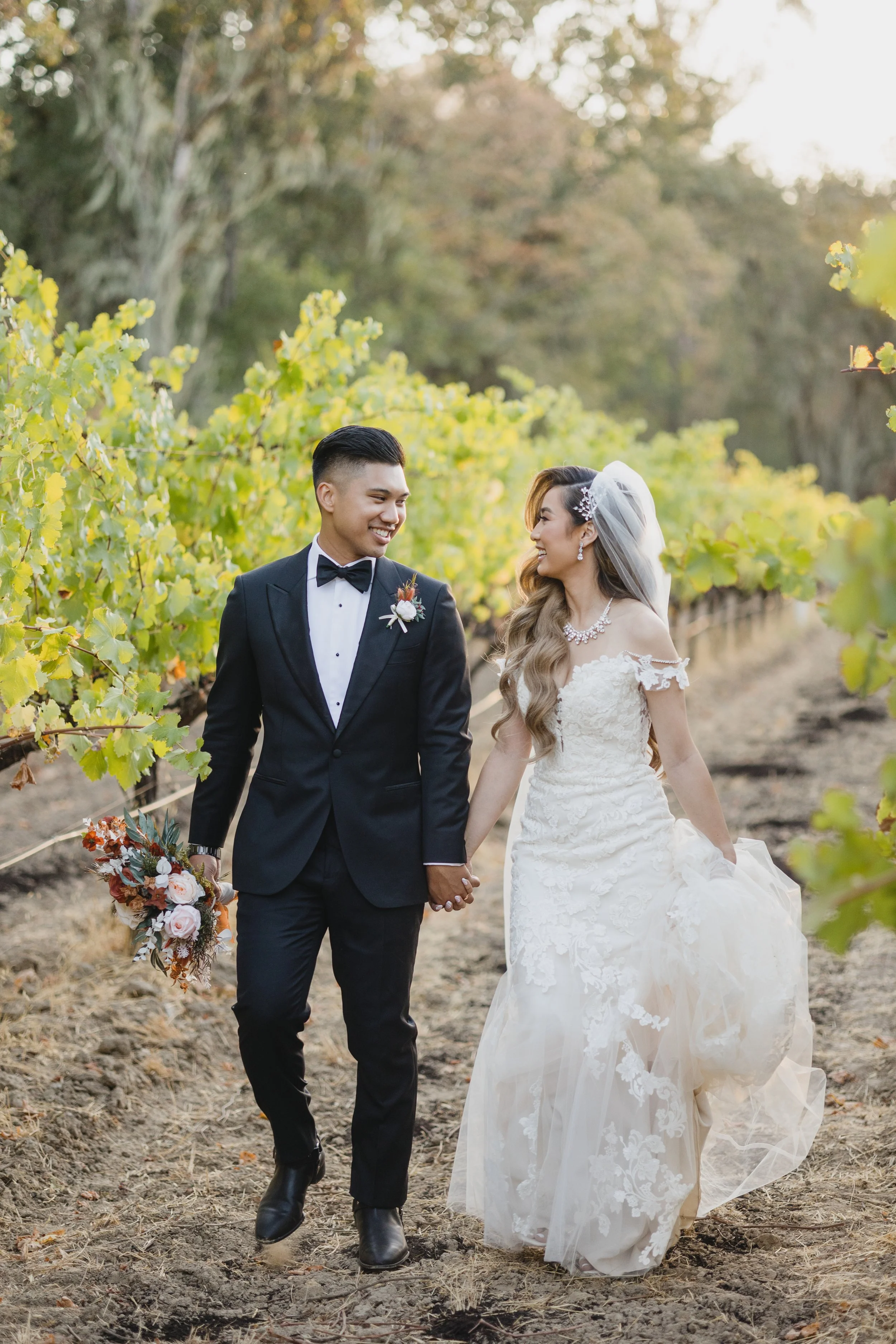 Cathy and Daniel Sneak Peeks-11.jpg