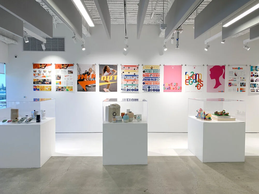 Jia presents her curatorial work to students in ‘Critical Practices’ at the Art Center’s Media Design Practices (March 21).