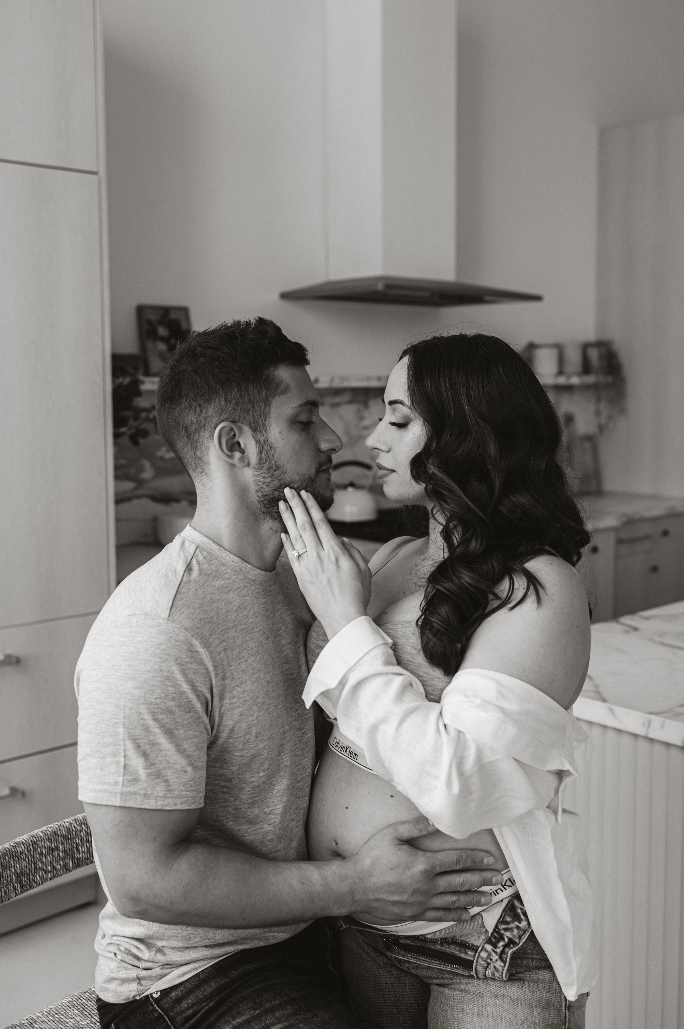 Studio photoshoot, photoshoot of pregnant woman
