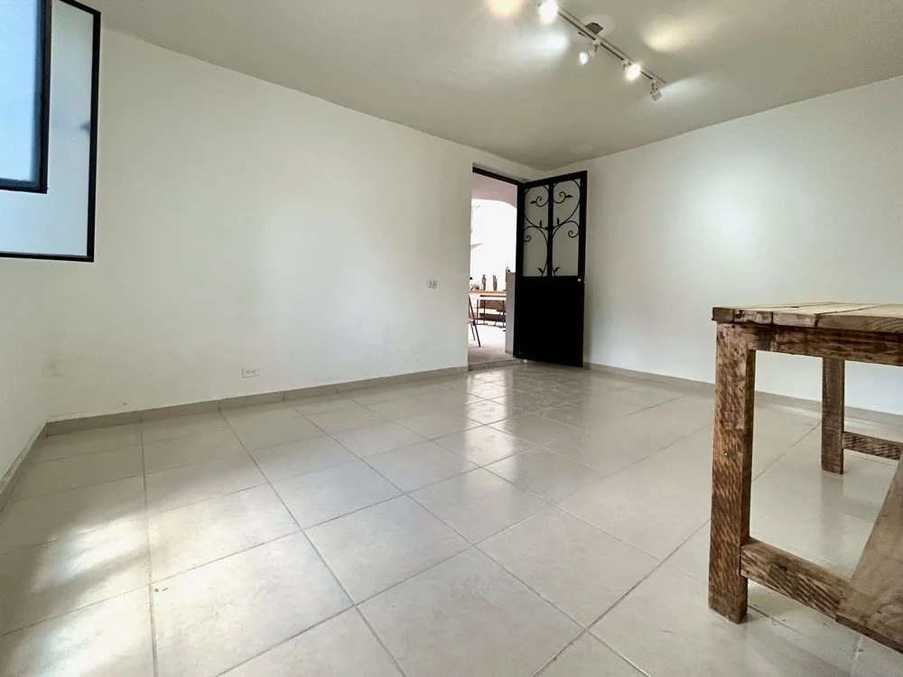 Studio 2