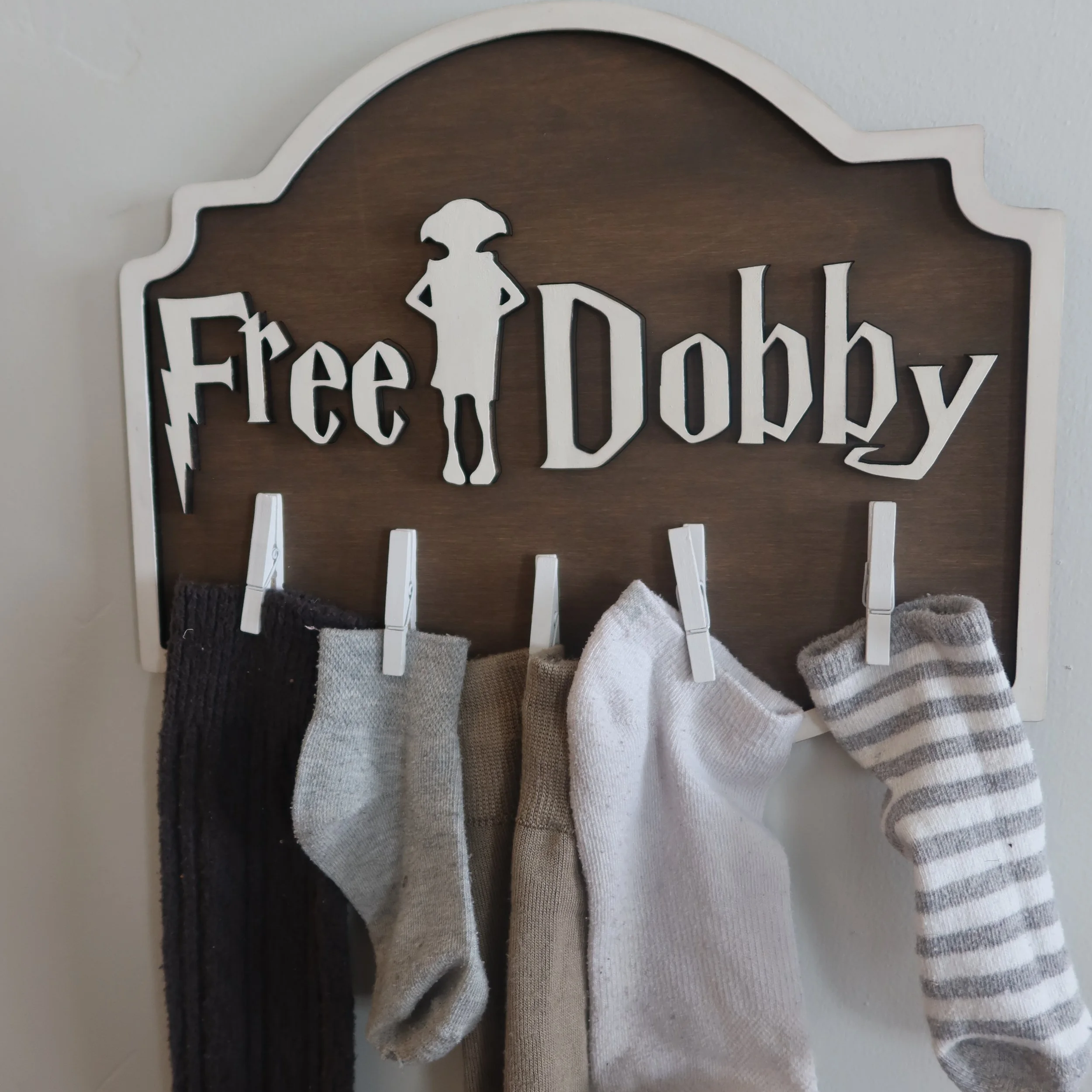 CRAFT KIT Free Elf Sock Sign Wizarding World Wooden Laser Cut