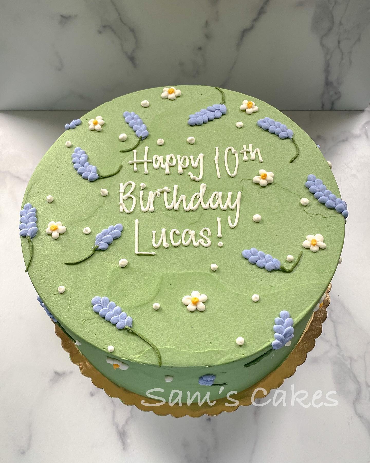 Happy birthday! 🌼
.
.
#samscakes #buffalo #supportlocal #cake #birthday #doubledigits #buffalobaker