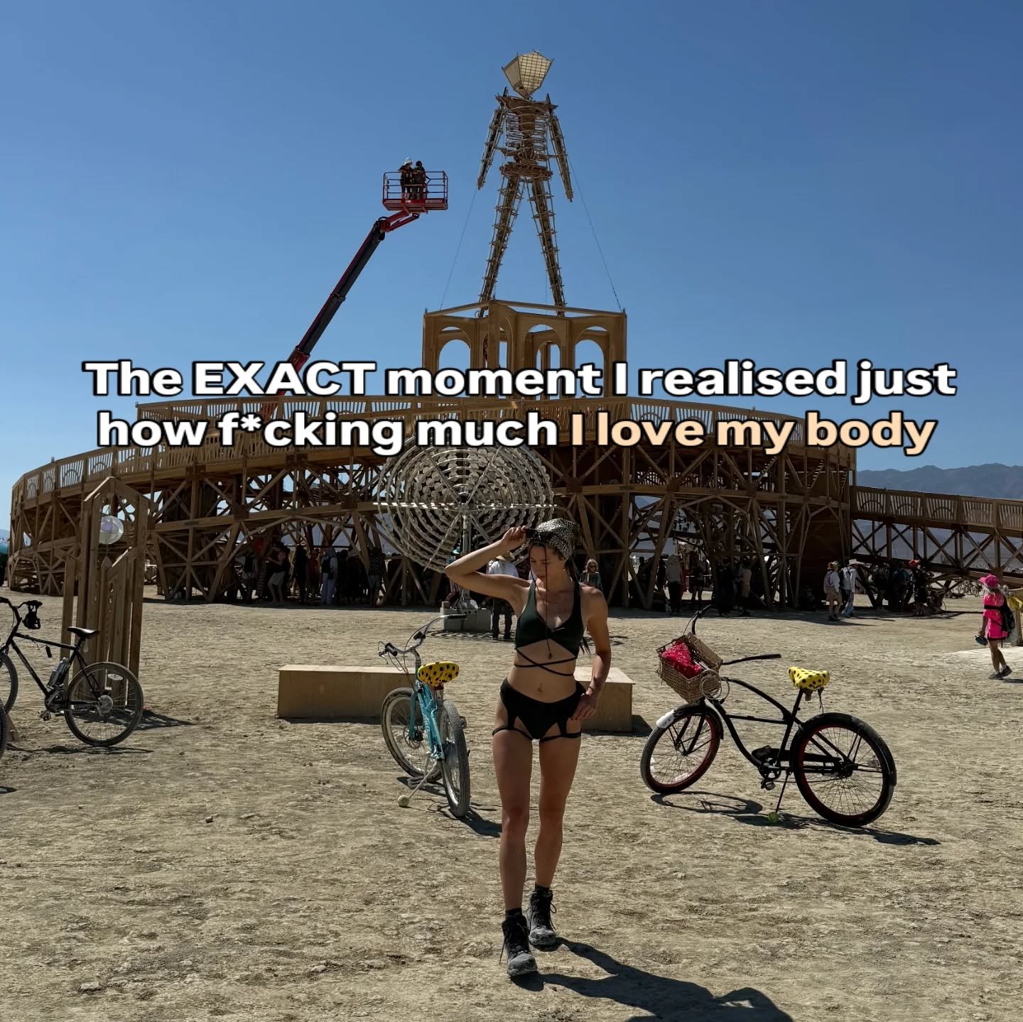 Don't read if a woman loving her own body makes you uncomfortable 👀👇

I was on day 5 of Burning Man (an 8-day festival in the desert) when I realized I'd put on makeup once the entire time I was there. 

I'd worn some nice outfits, but a lot of wha