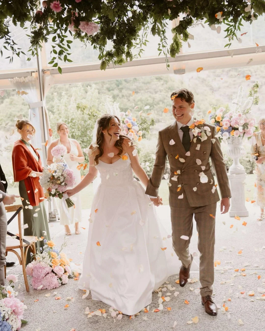 Fraser and his beautiful wife.
The groom in a refined double-breasted 2x6 button suit, tailored in brown overcheck cloth by @caccioppoli1920 

Photography by  @katerobergephotography 

#SydneyTailor #BespokeTailoring #WeddingSuit #GroomStyle #SydneyW