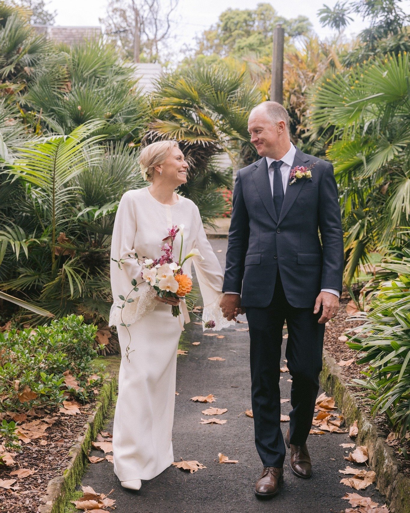 Mr &amp; Mrs Reid.
A timeless wedding suit for the groom, tailored in @dormeuil1842 Midnight Royal 11 and finished in a classic single breasted two button style.

#TailorSydney #BespokeWedding #WeddingSuit #BespokeTailoring #SydneyTailor #ZinkAndSons