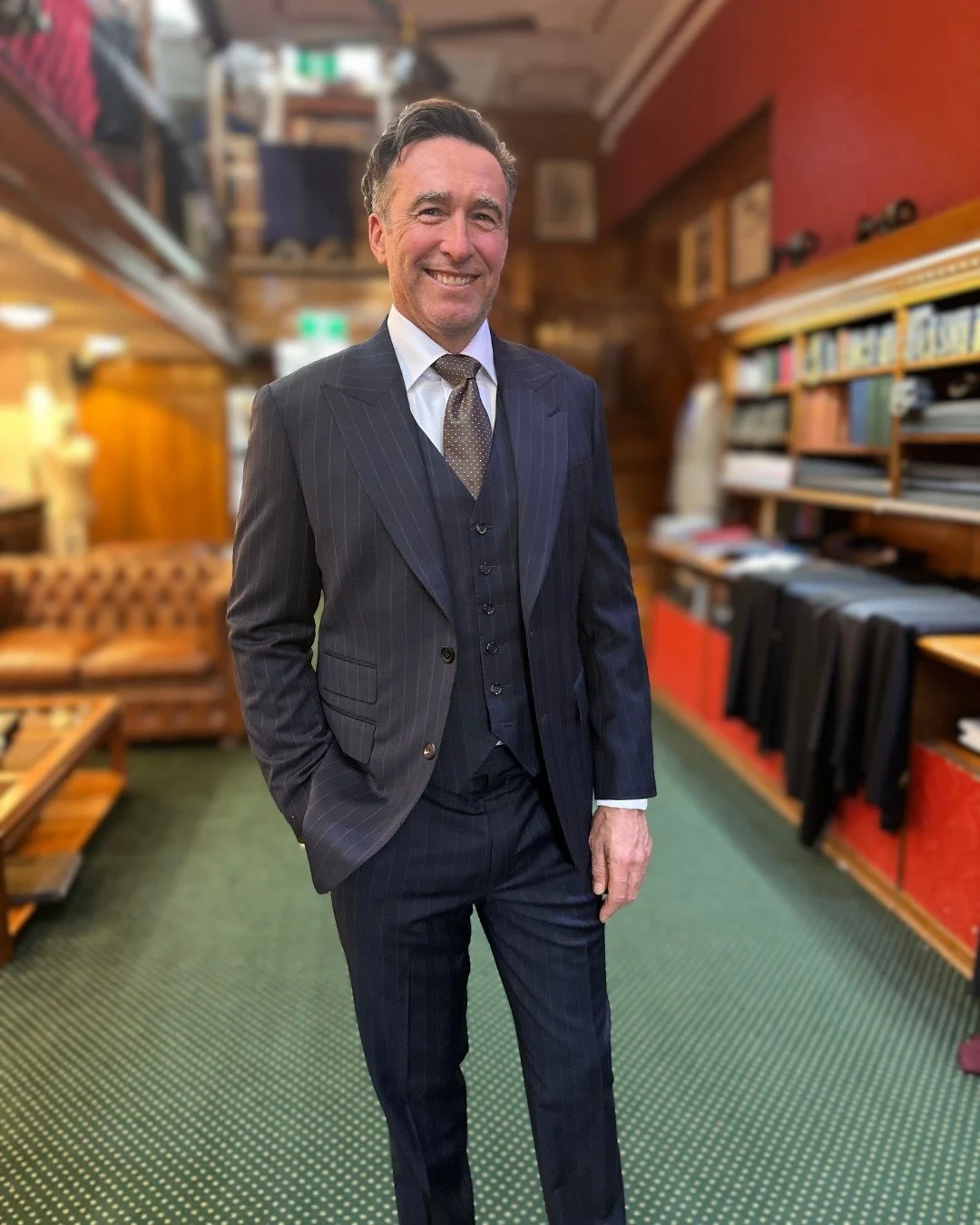 Final fitting for Michael.
A navy and brown pinstripe three piece, sharp peak lapels and an outside ticket pocket to finish.

#TailorSydney #BespokeSuit #BespokeTailoring #ThreePieceSuit #ZinkAndSons