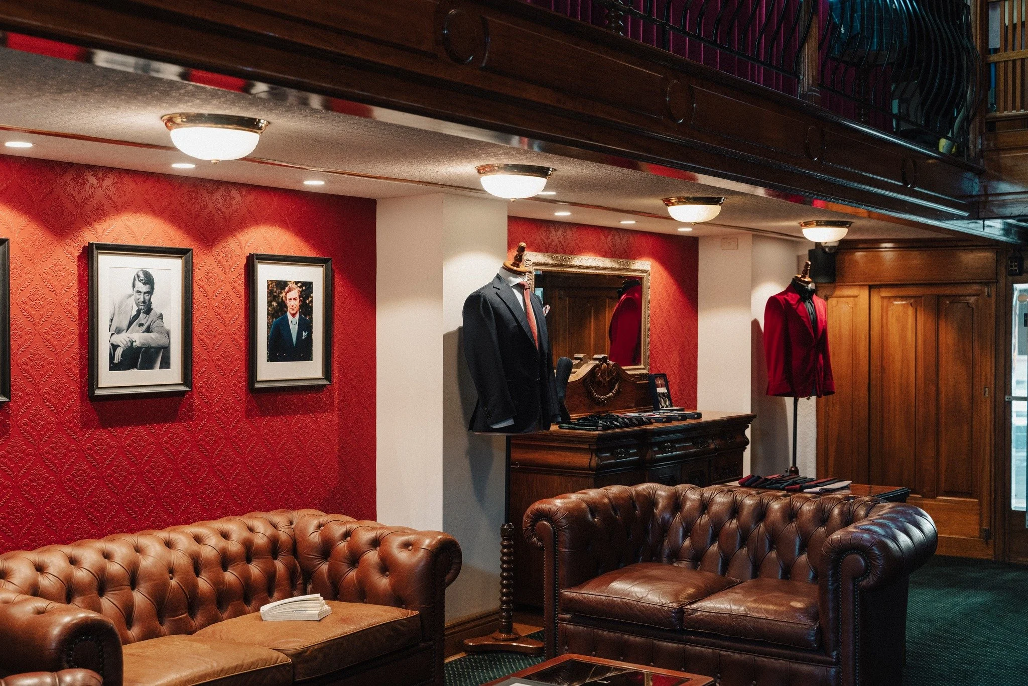 Welcome into a showroom where history lives on. Refurbished in the mid-1930s and proudly listed on the NSW State Heritage Register.

#SydneyHistory #HeritageCharm #NSWheritage #ZinkAndSons