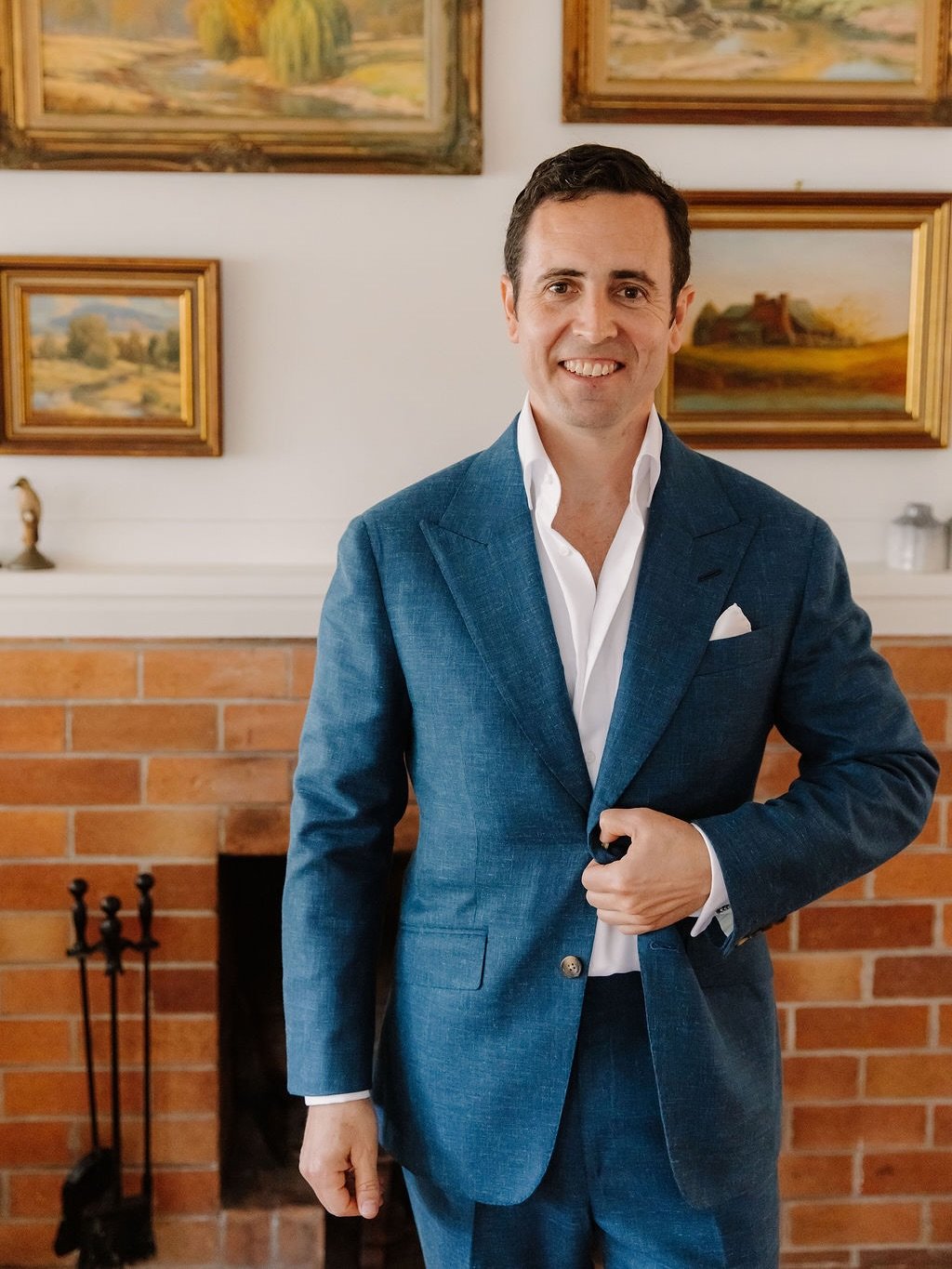 Tailored for Huw&rsquo;s wedding day.
French blue wool, linen and silk blend, finished as a two button suit with peak lapels.

#TailorSydney #BespokeTailorSydney #WeddingSuitSydney #BespokeGroom #ZinkAndSons