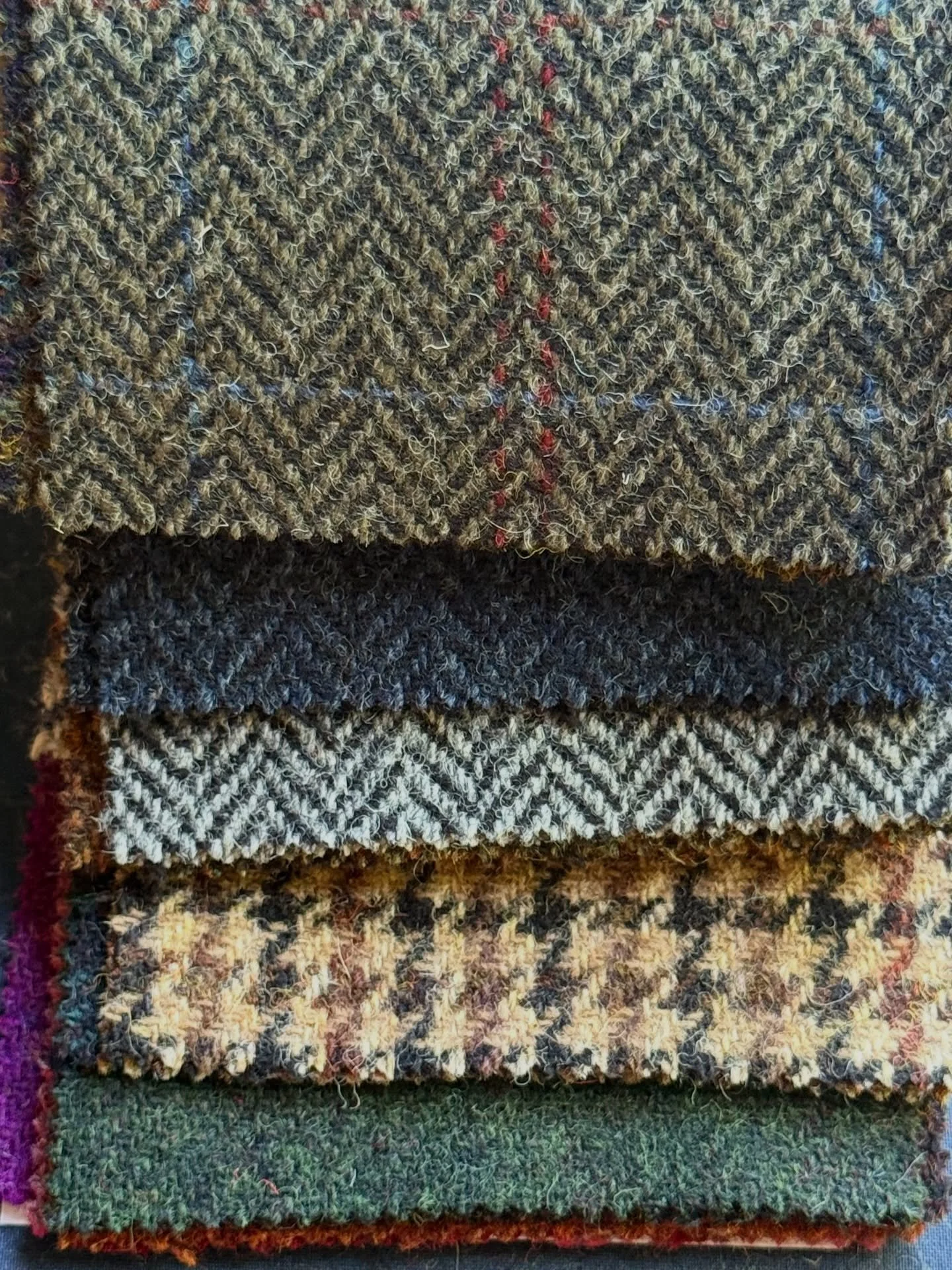 Tweed for the cooler months.

A look at three excellent ranges from @hollandandsherryapparel - Harris Tweed, Sherry Tweed, and Moorland Tweed, each offering depth, texture, and character for winter dressing.

Our latest article on tweed is now live o