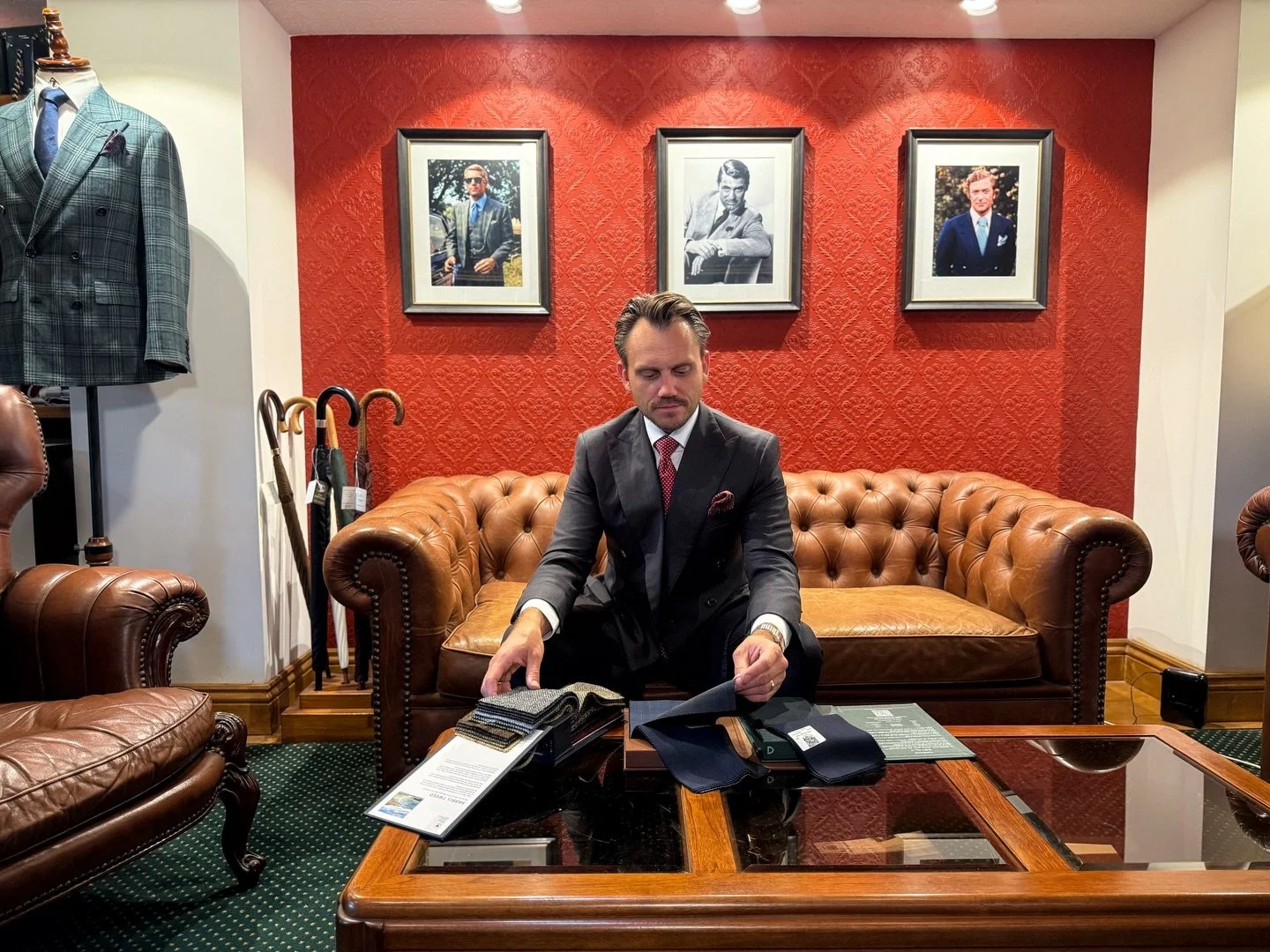 Preparing for the colder months.
Cloths from the world&rsquo;s finest mills, ready to be tailored.

#TailorSydney #BespokeTailoring #WinterStyle #BespokeSuits #ZinkAndSons