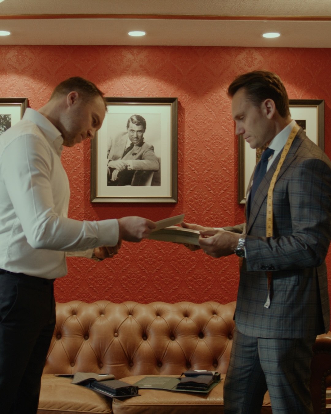 The experience of bespoke tailoring.

Craftsmanship, cloth and conversation at our Sydney showroom.

#TailorSydney #BespokeTailoring #ZinkAndSons