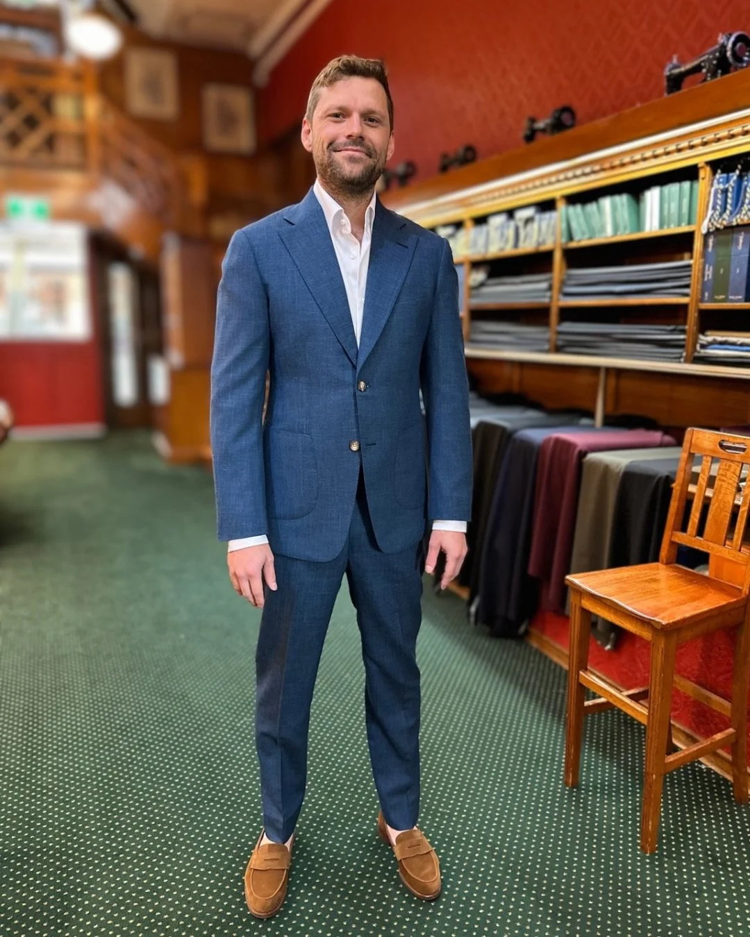 Final fitting for Sasha.

Teal wool, linen &amp; silk by Caccioppoli, tailored as a wedding suit with a soft texture and understated character.

#TailorSydney #WeddingSuit #BespokeTailoring #Caccioppoli #ZinkAndSons