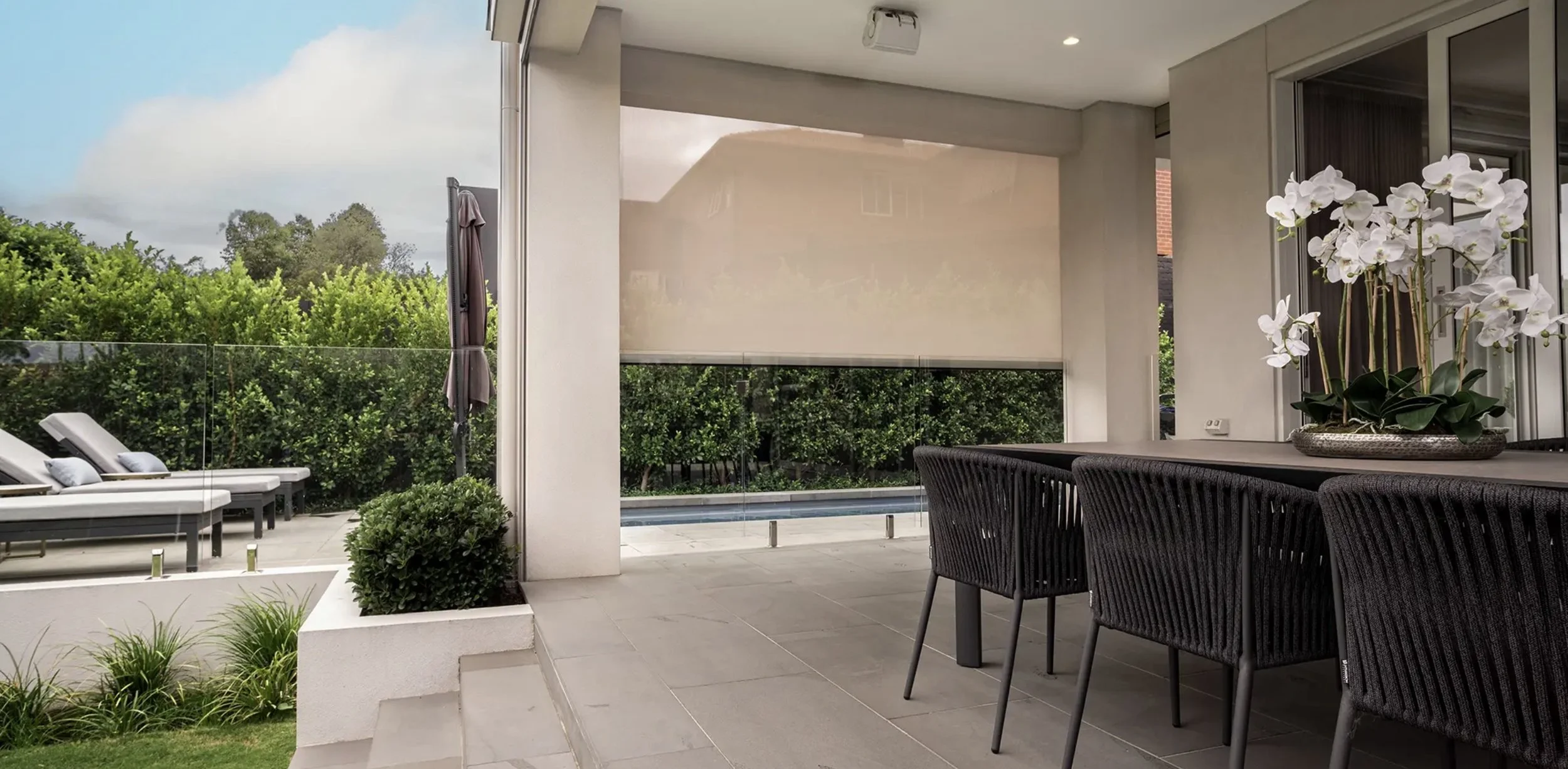 Zip Guide Outdoor Blind