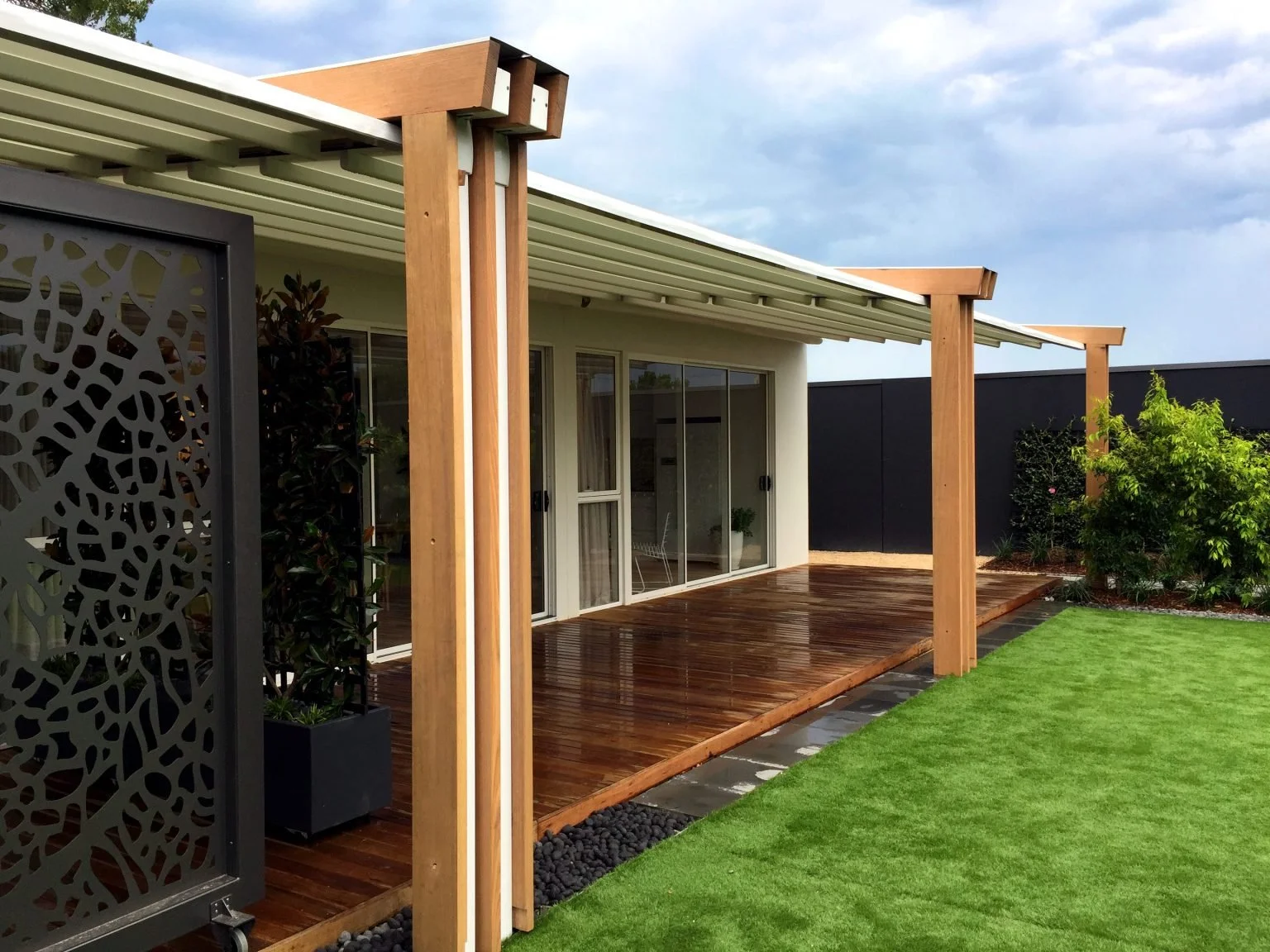 Muse Retractable Pergola