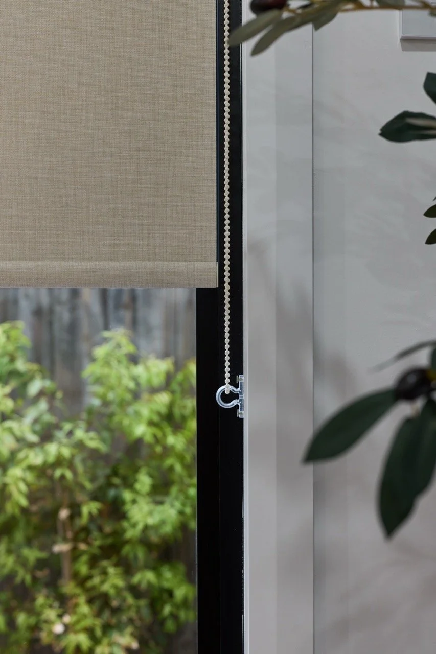 Taylors Hill - Soluna Roller Shade - 13 Large.jpeg