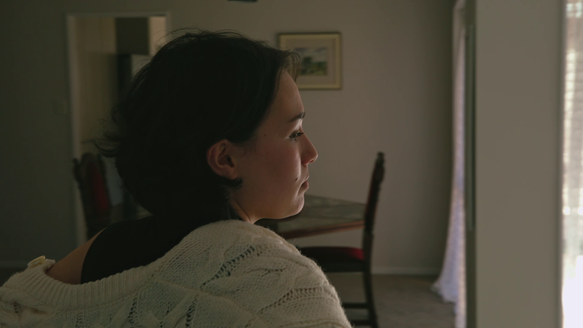Lia revisits old house.png