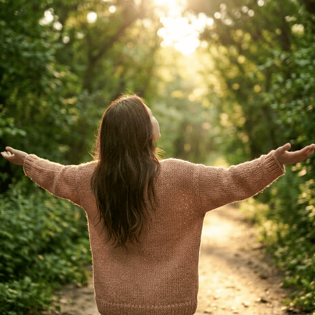 Femme qui avance avec une direction claire, alignée avec qui elle est vraiment