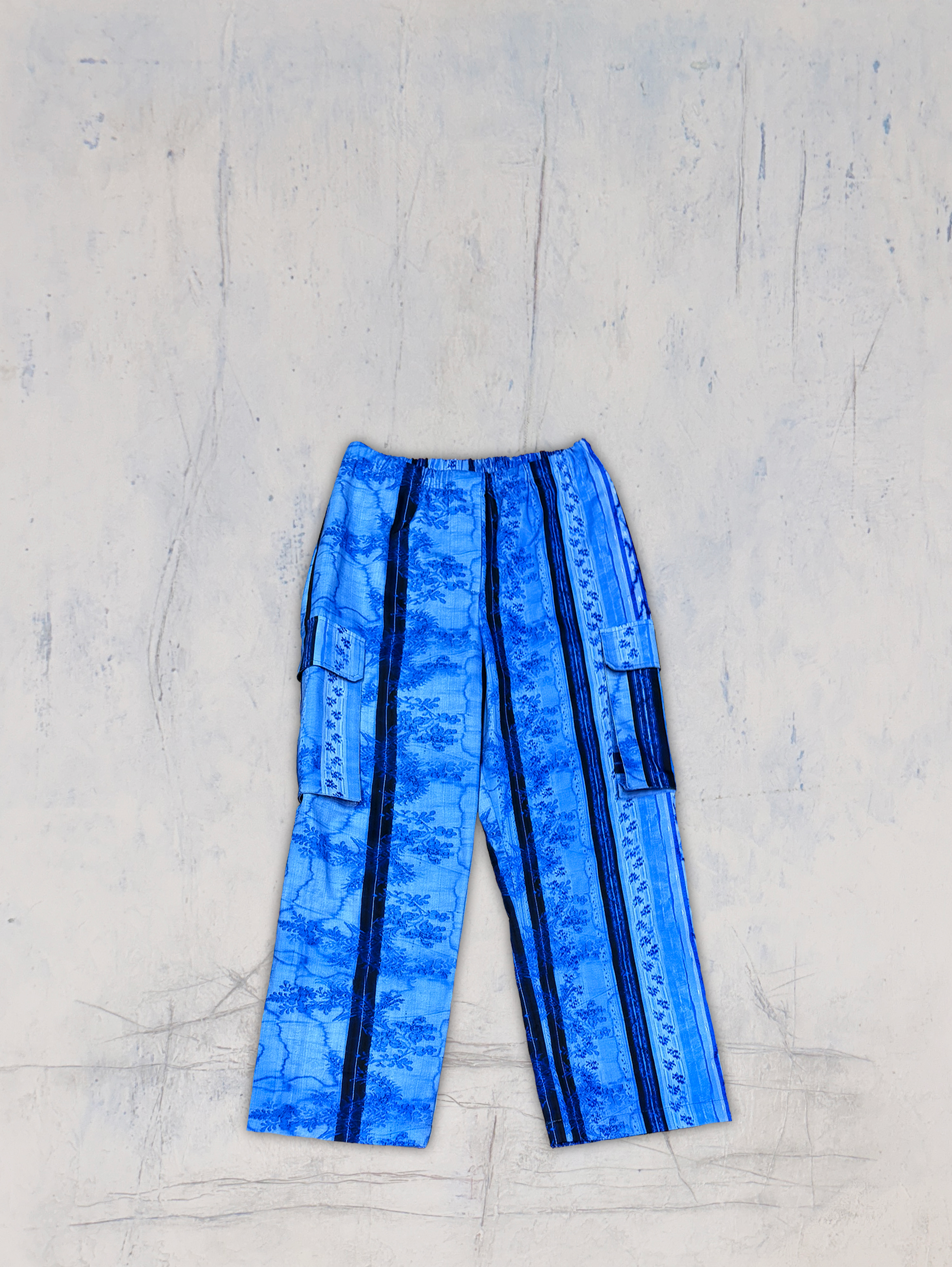 blue pants FRONT.png
