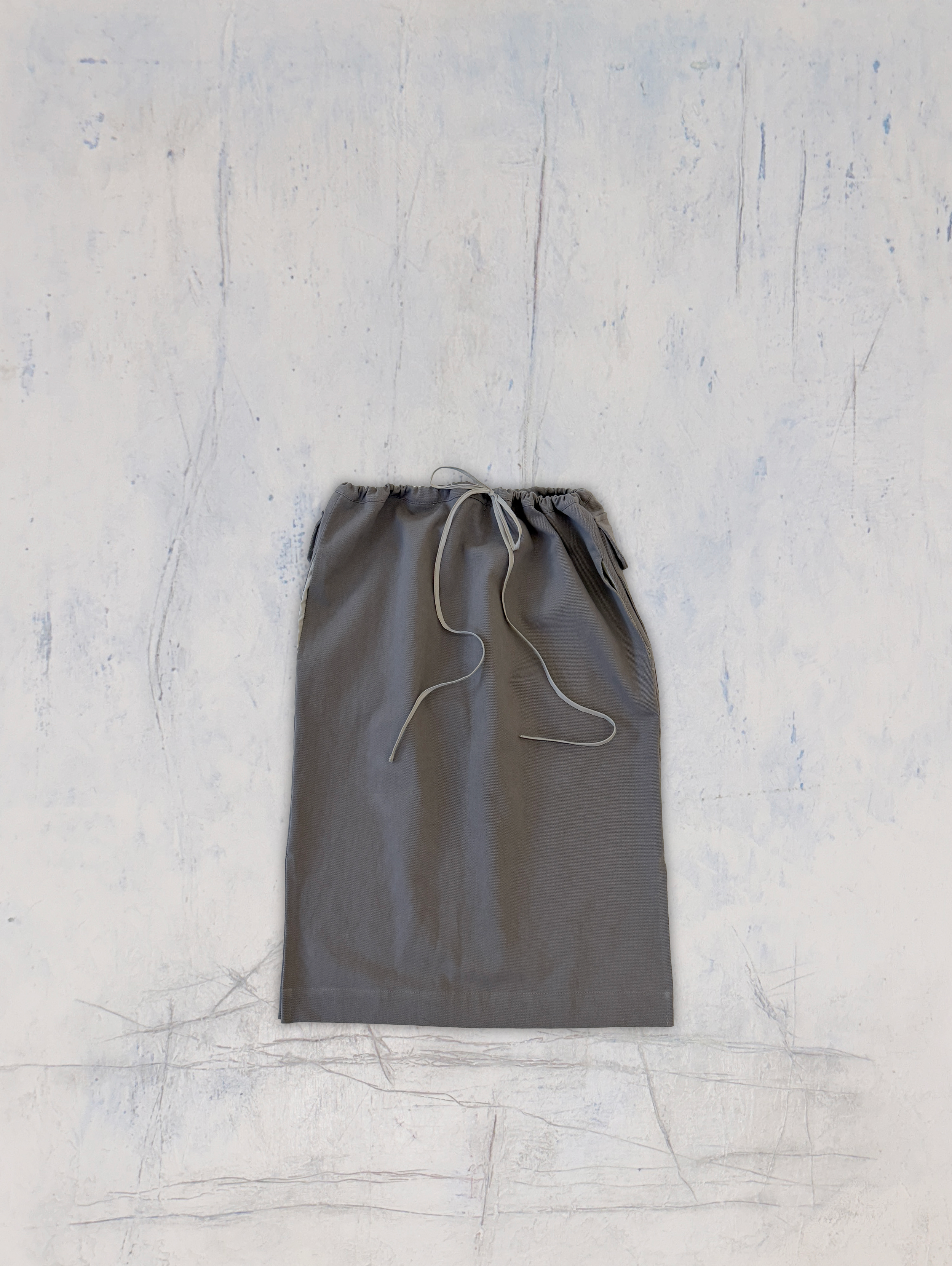 grey cargo skirt FRONT.png