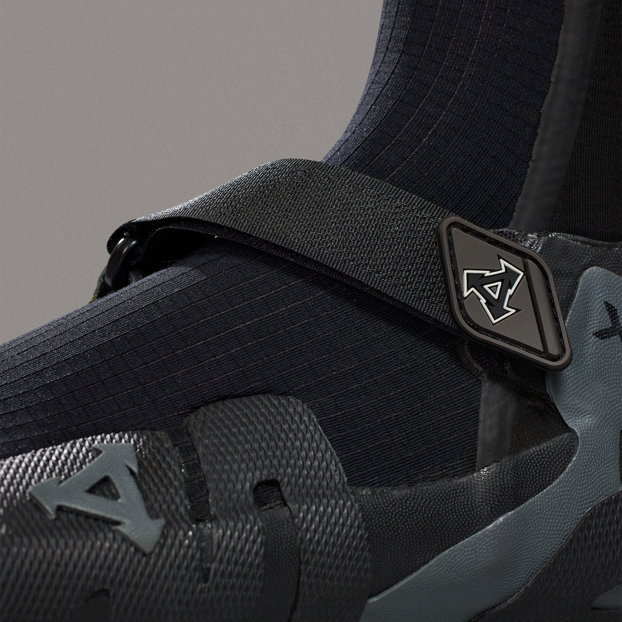 XCEL_FA22_M_Drylock_Boots_ACV39019_D1_0452_web_96ce1706-3a5d-4fd8-b5e5-58a0a3ea5ab0.jpg