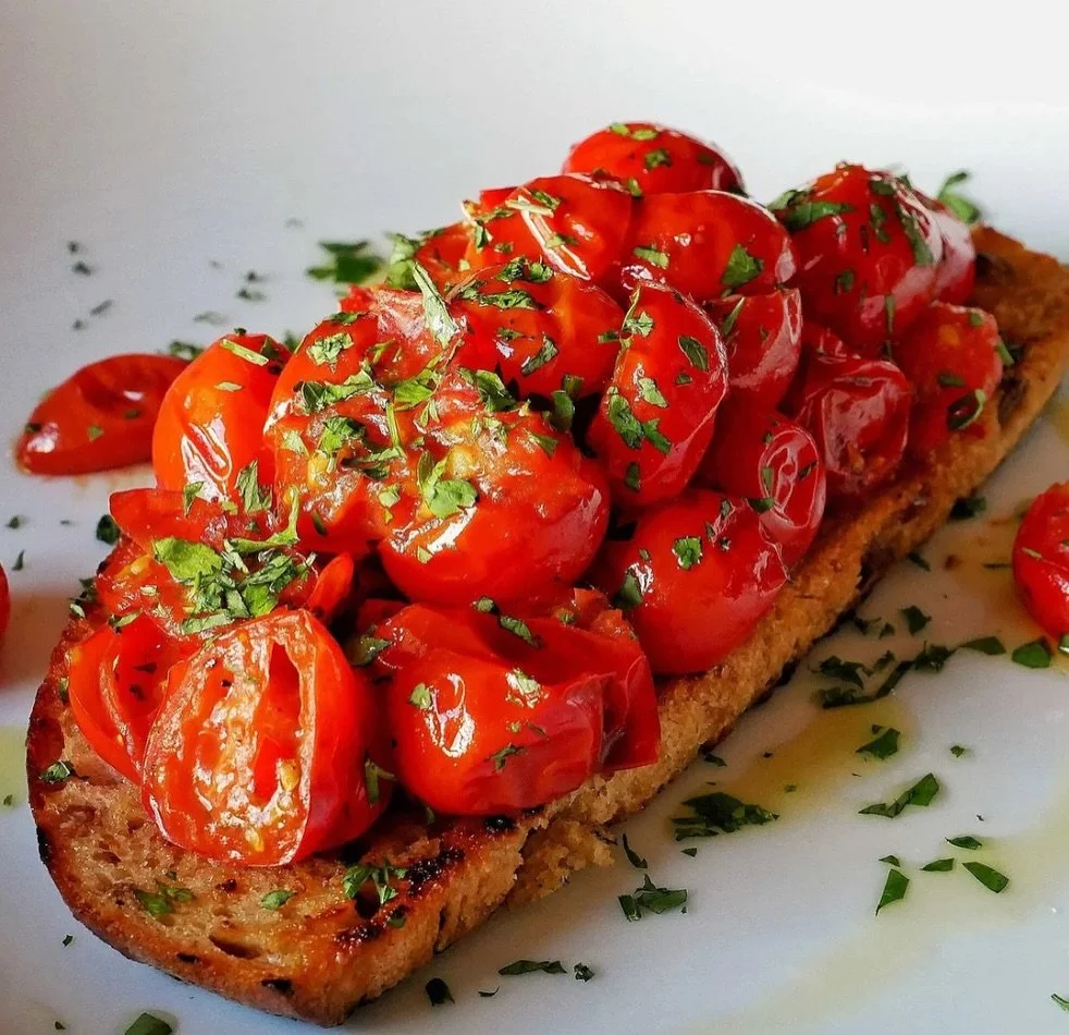 🍅 It&rsquo;s British Food Fortnight &mdash; and as ever we&rsquo;re celebrating the real stars of the season: British-grown TOMATOES! Yes, they&rsquo;re a fruit. Yes, they&rsquo;re fabulous. And yes, we&rsquo;re obsessed. 🍅🇬🇧

Here are 3 of our f