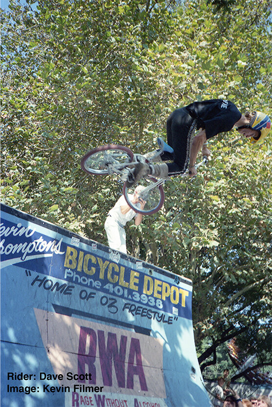 1989_03_10-12 AUSTRALIAN FREESTYLE TITLES_ MOOMBA FESTIVAL KF WM.jpg