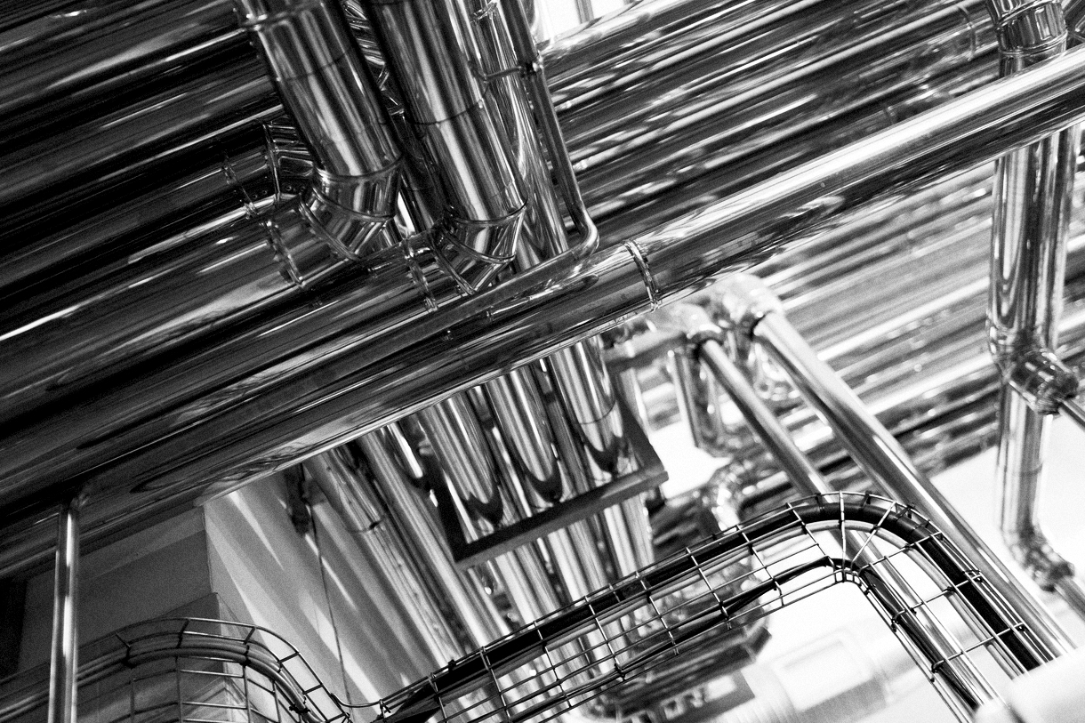 Steel pipe photo Traimak_Ivan_BW-min.png