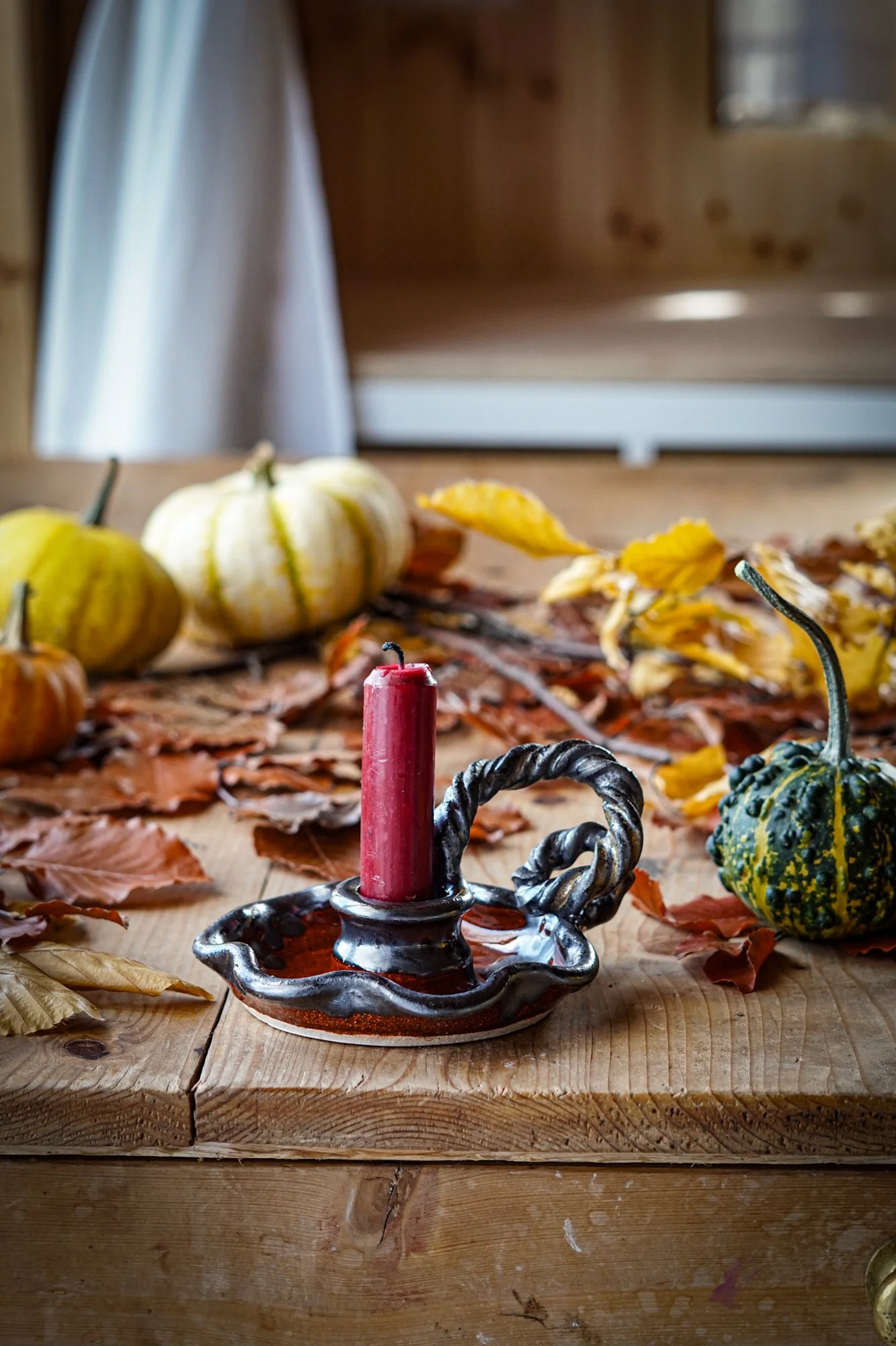 BlankEarth-pumpkin-candle-red-6.JPG