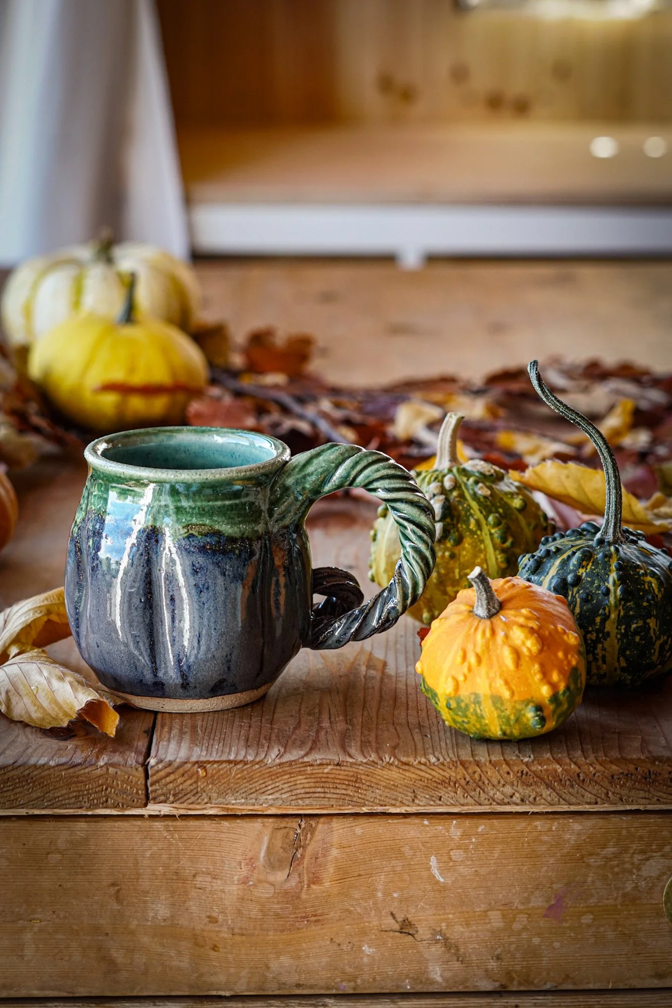 BlankEarth-pumpkin-mug-blue-4.JPG