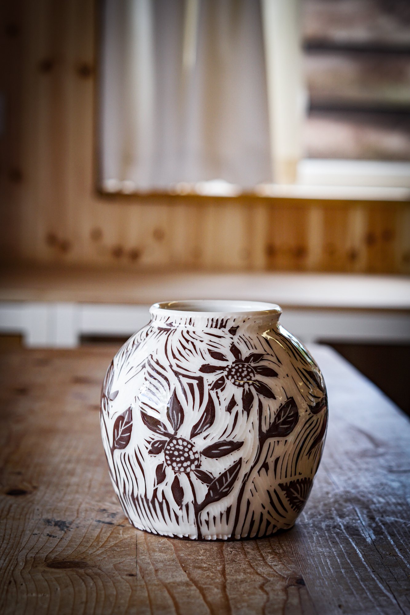 BlankEarth-vase-porcelain-05.JPG