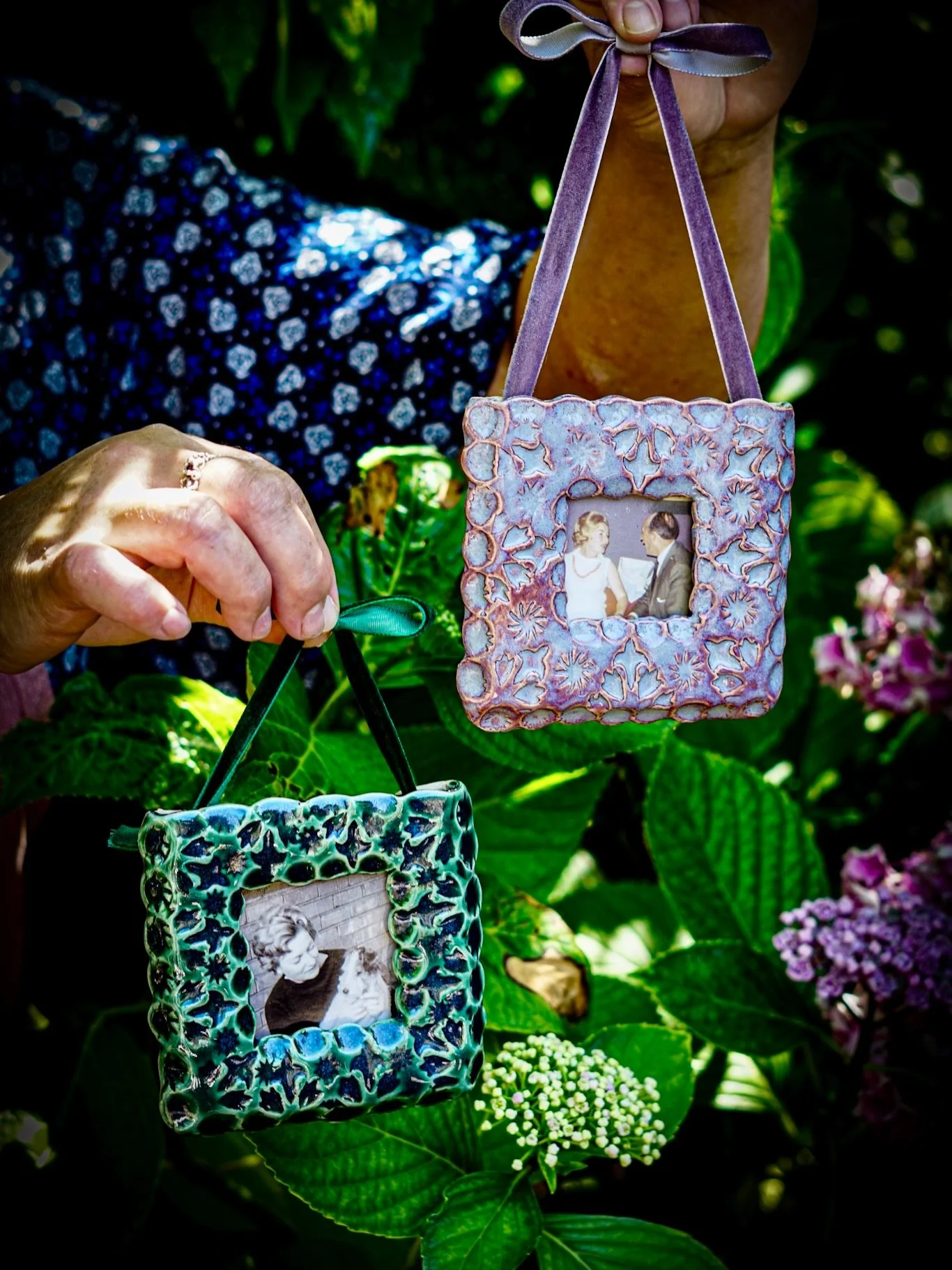 The photo frames I made recently are out of the kiln and I&rsquo;m so excited to get them up on the walls (or persuade the husband to 🤣)

I used lots of old wood blocks I&rsquo;ve been collecting to stamp in the design and love how the glaze makes t