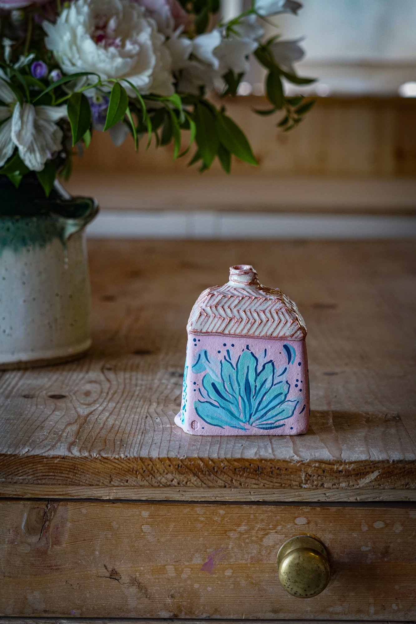 cottage-iris-04.JPG
