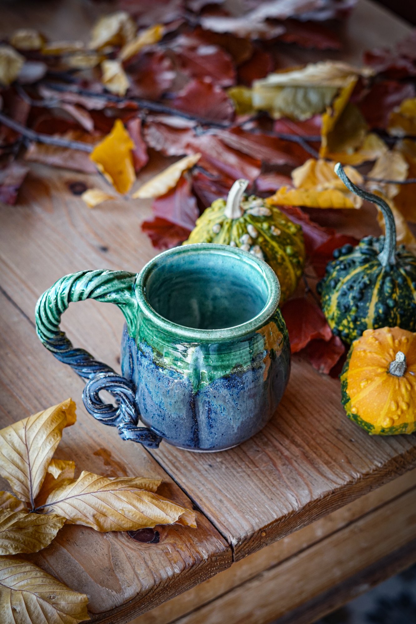 BlankEarth-pumpkin-mug-blue-6.JPG