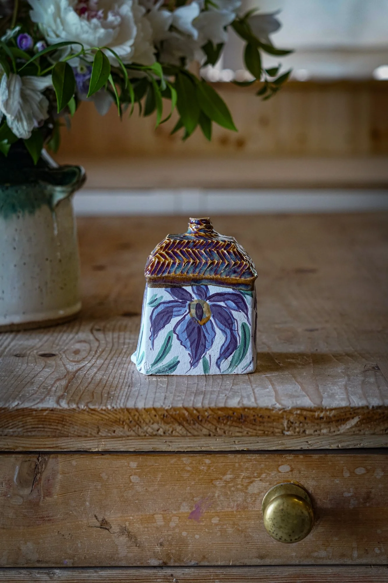 cottage-iris-4.JPG