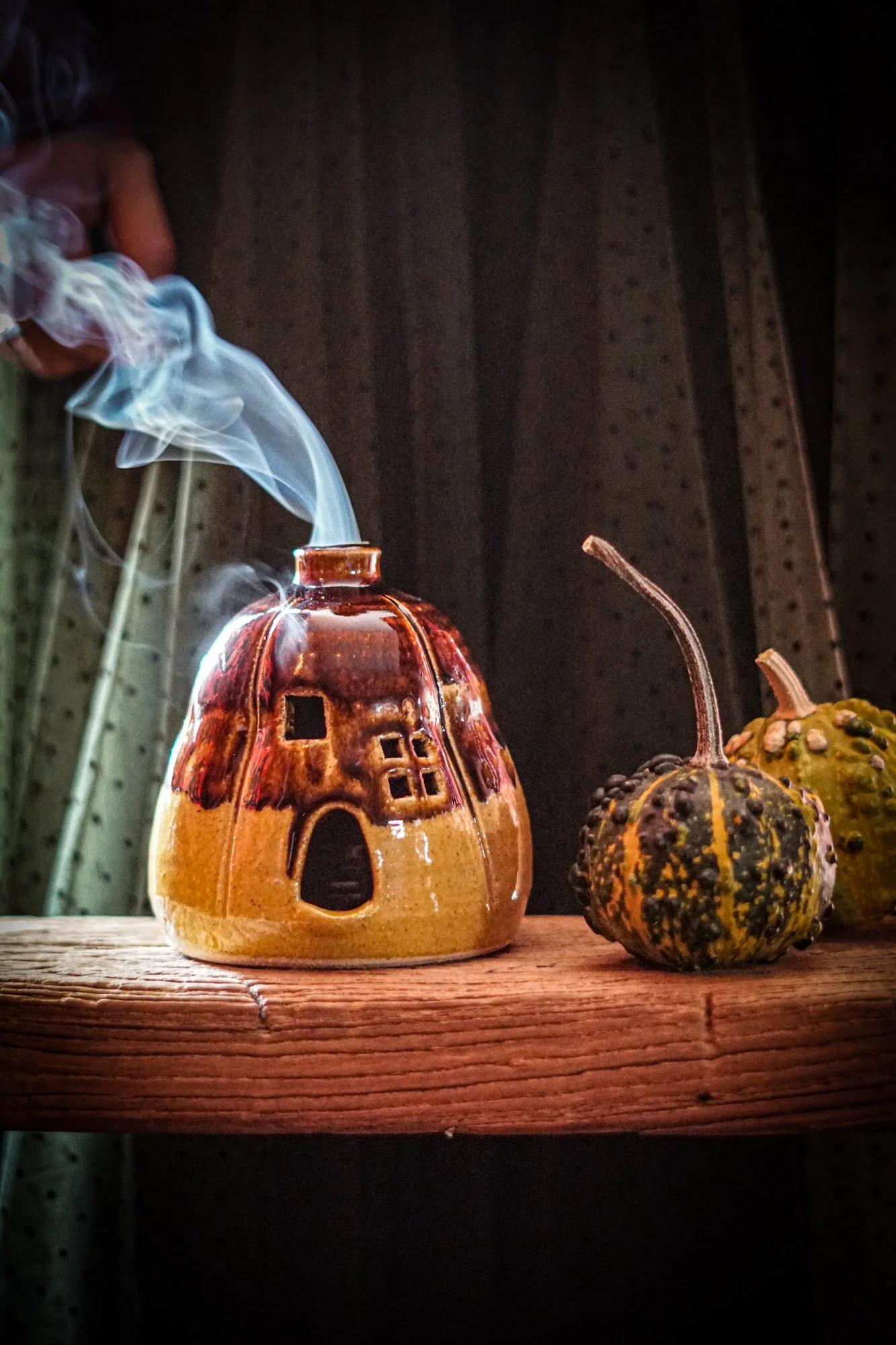 BlankEarth-pumpkin-incense-yellow-03.JPG
