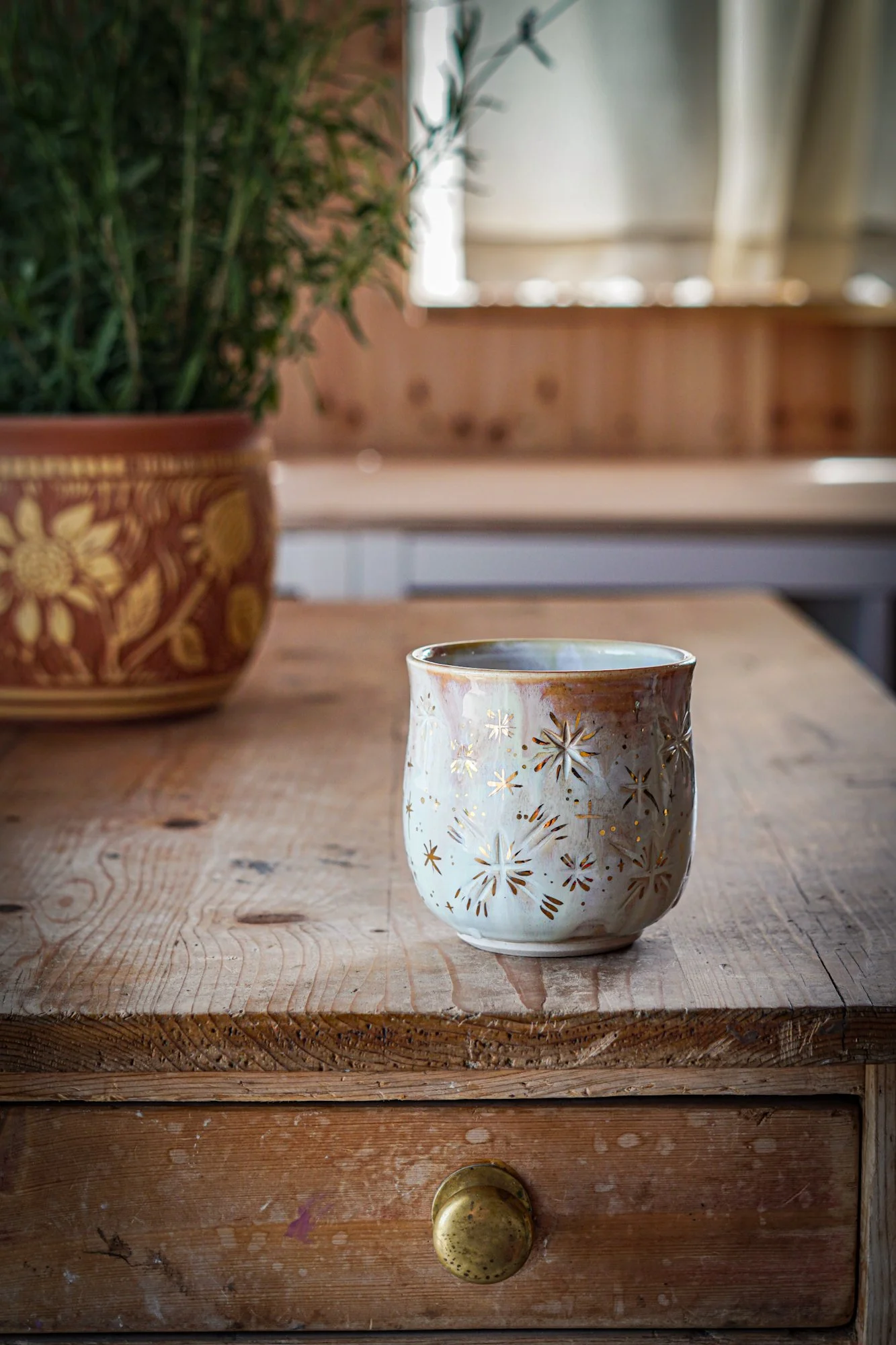 BlankEarth-CelestialMug-Yellow-05.JPG
