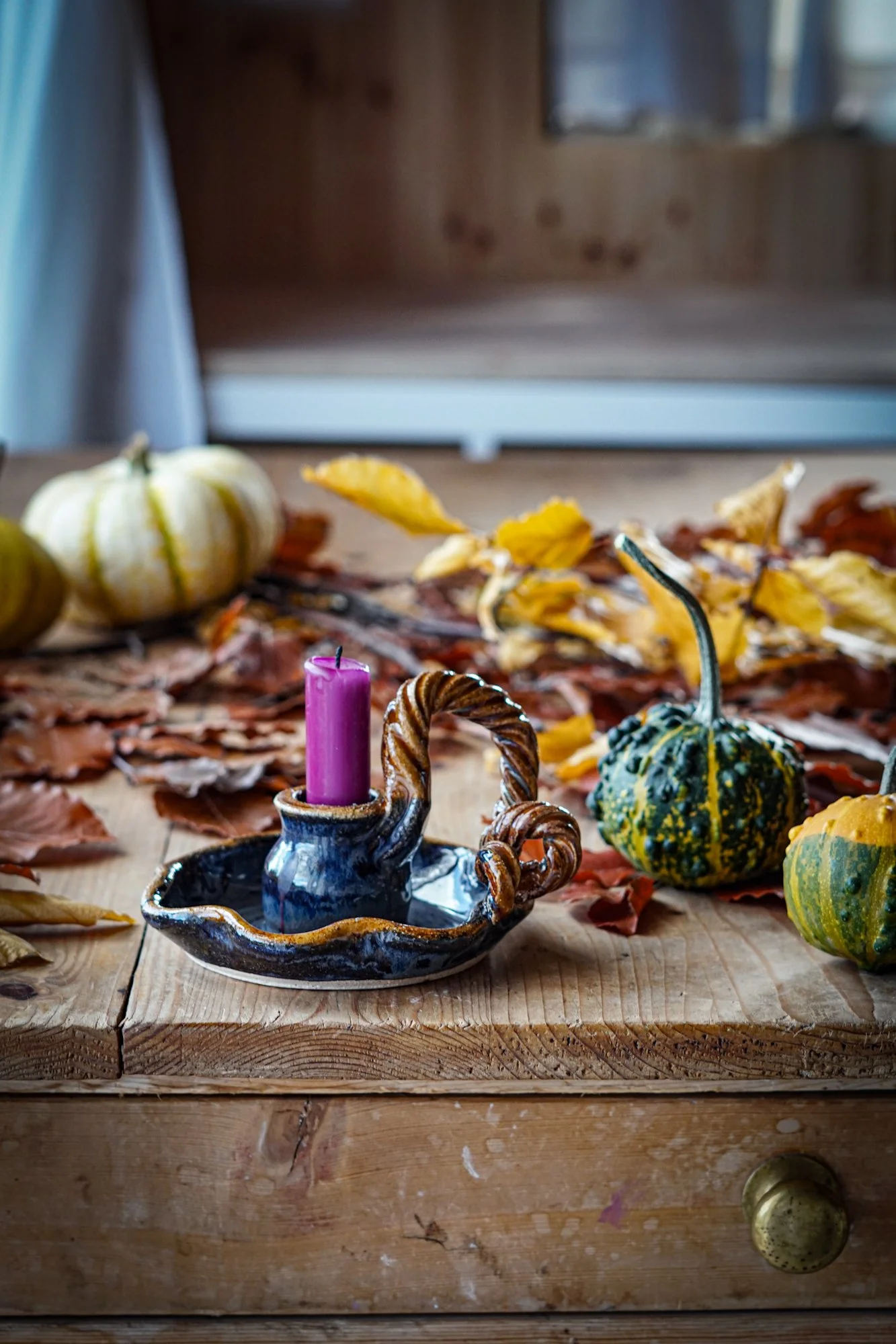BlankEarth-pumpkin-candle-blue-3.JPG