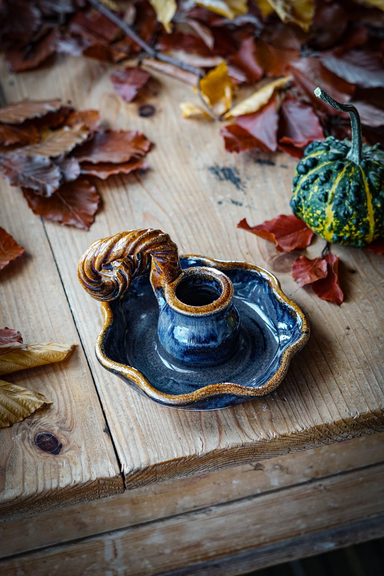 BlankEarth-pumpkin-candle-blue-5.JPG
