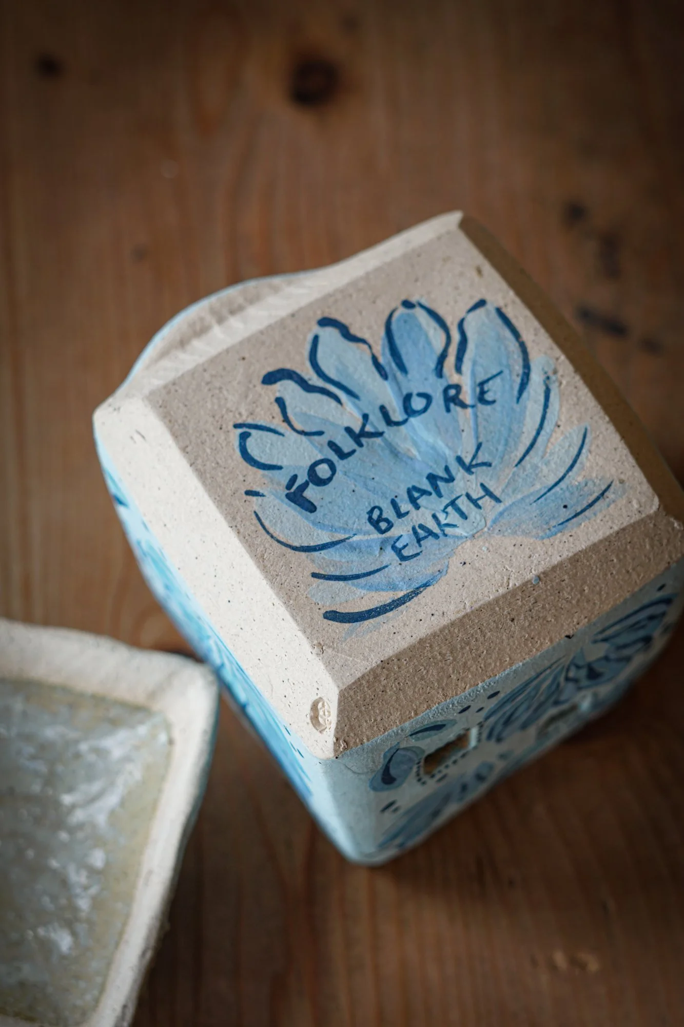 wax-cottage-blue-lotus-12.JPG