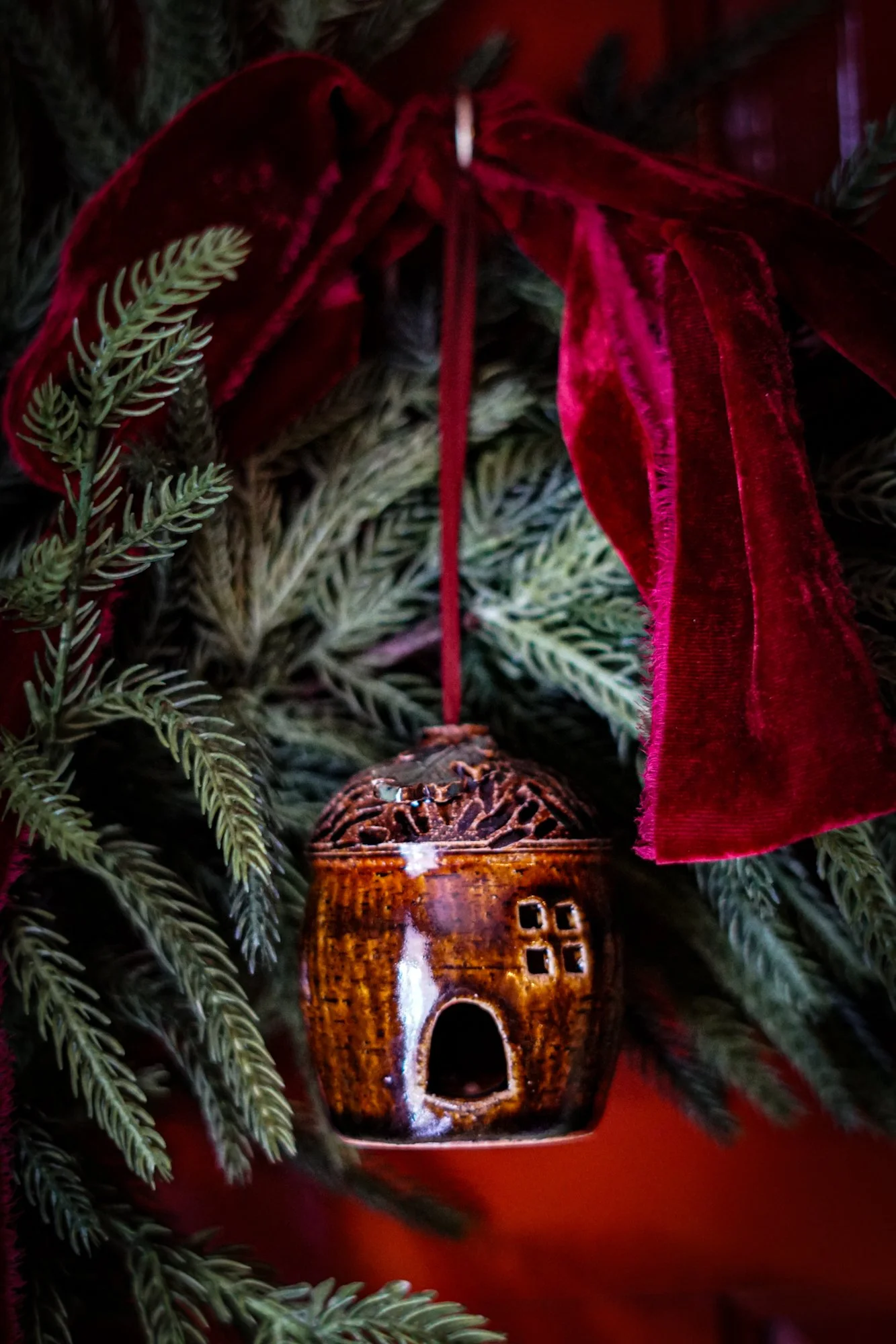 christmas acorn-1.JPG