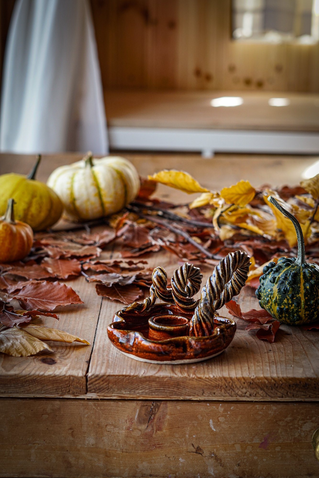 BlankEarth-pumpkin-candle-brown-5.JPG