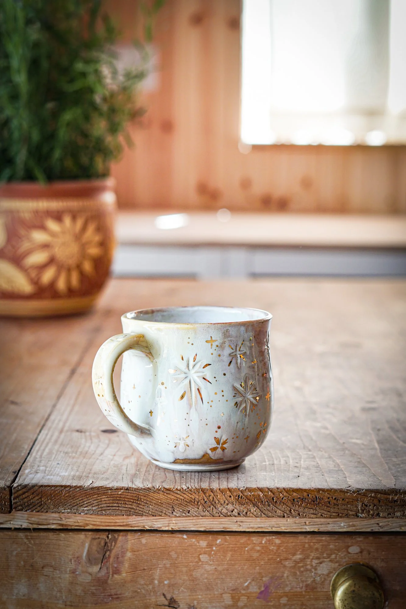 BlankEarth-CelestialMug-Yellow-02.JPG