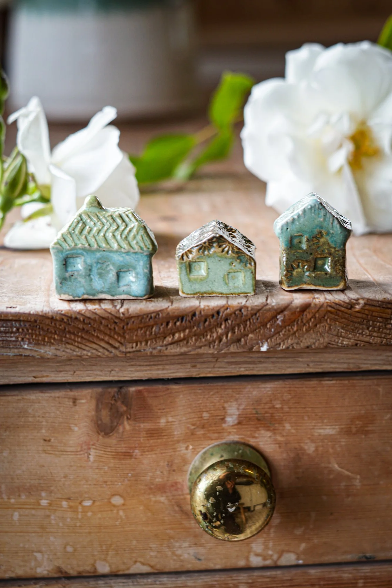 tiny-cottage-green-5.JPG
