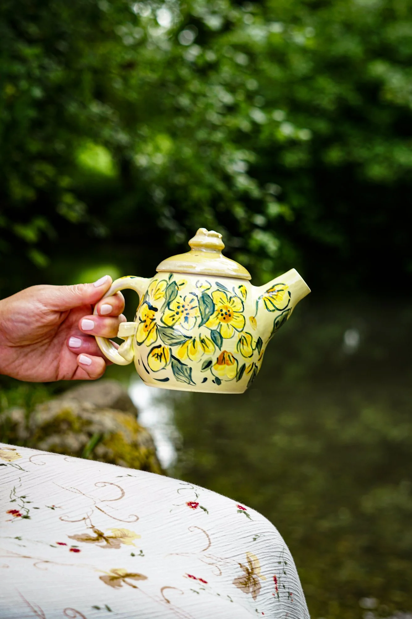 teapot-buttercup-2.JPG