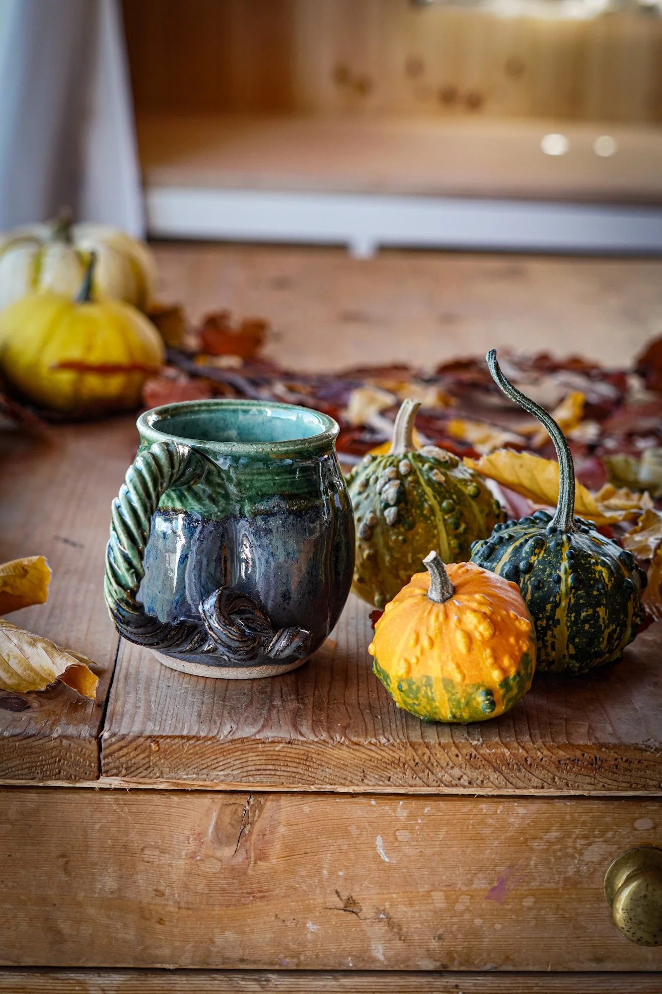 BlankEarth-pumpkin-mug-blue-3.JPG