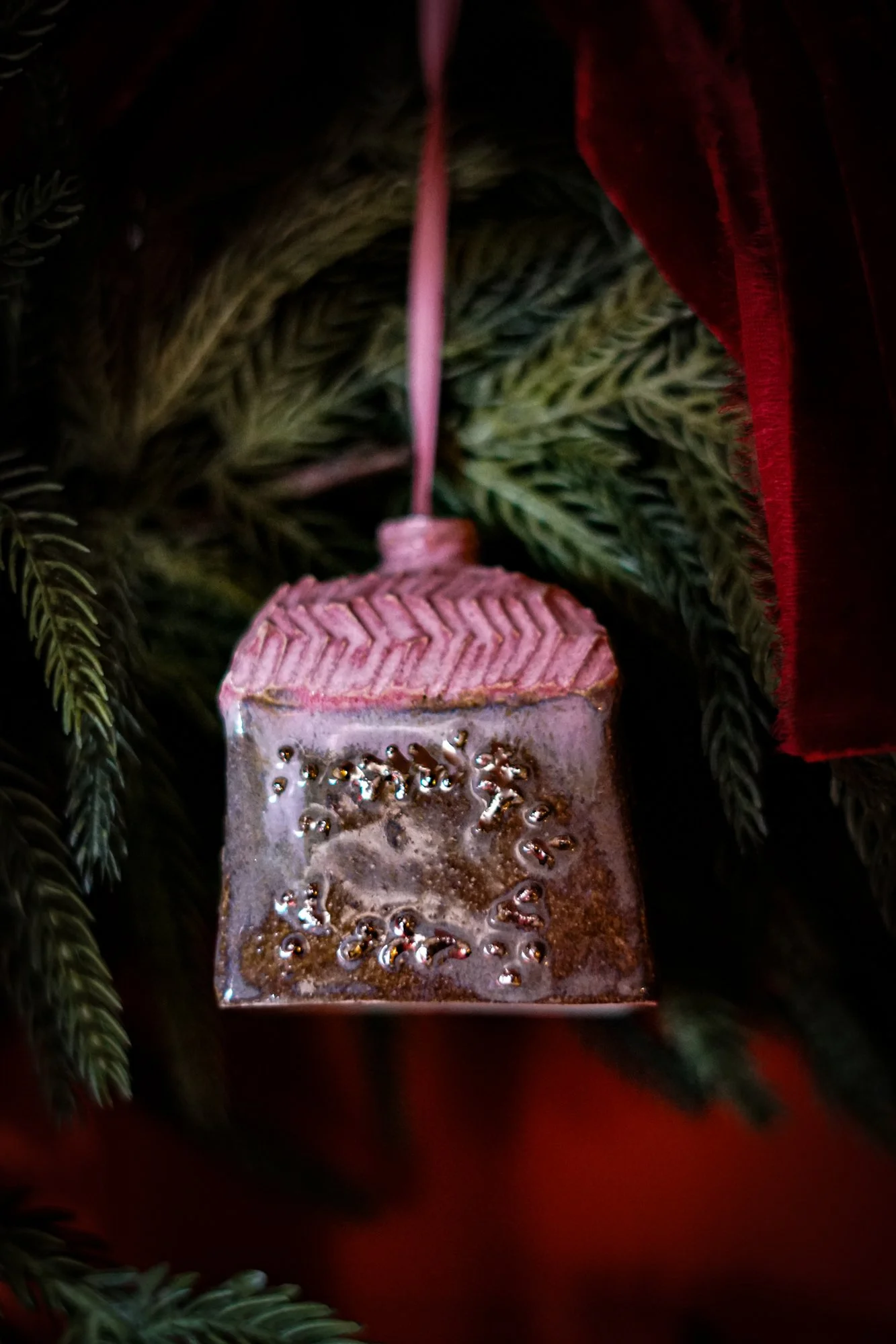 xmas-cottage-pink-10.JPG