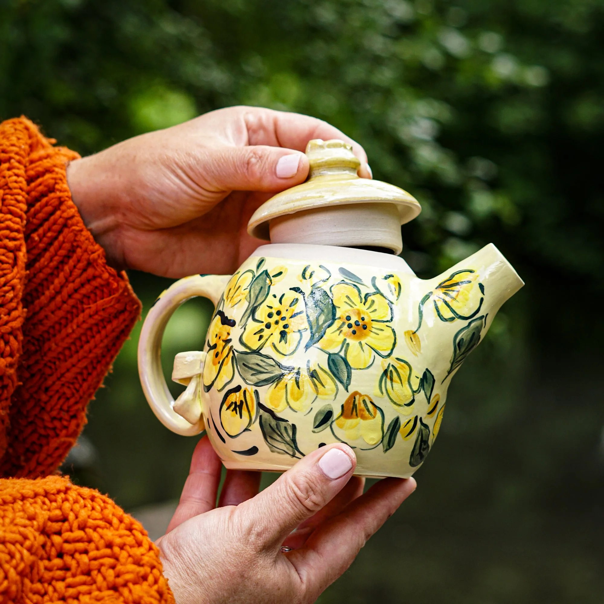 Teapot for one - Buttercup