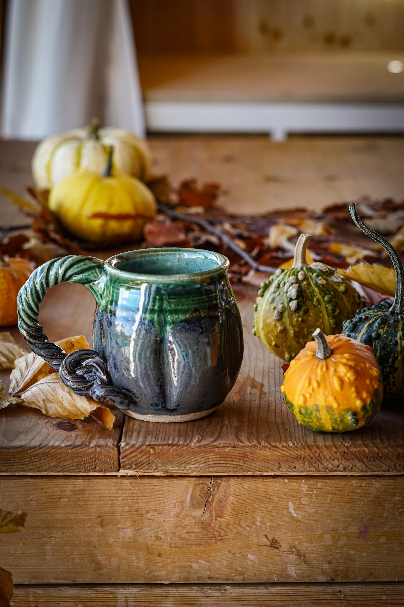 BlankEarth-pumpkin-mug-blue-2.JPG