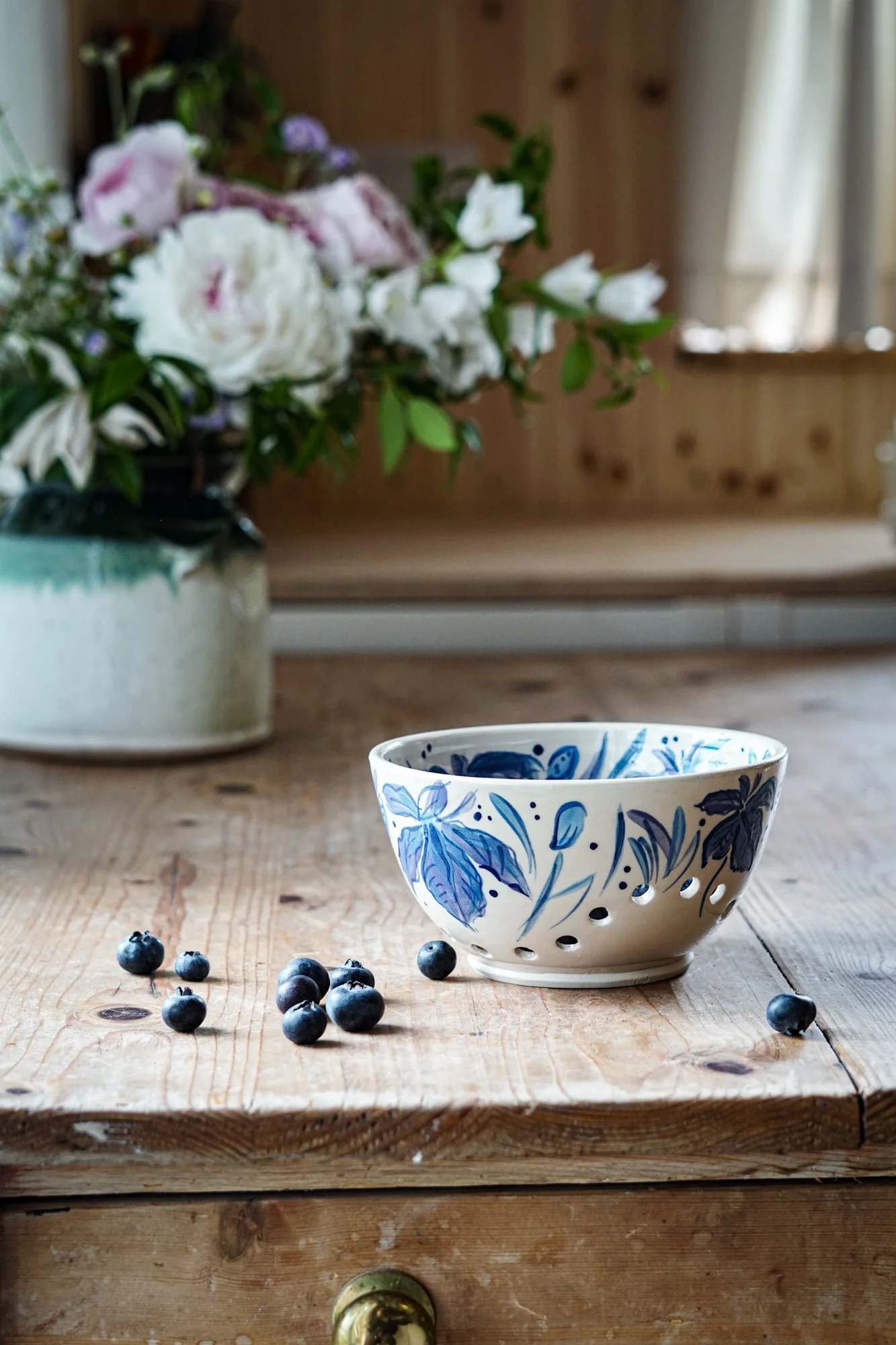 Berry Bowl - Blue iris